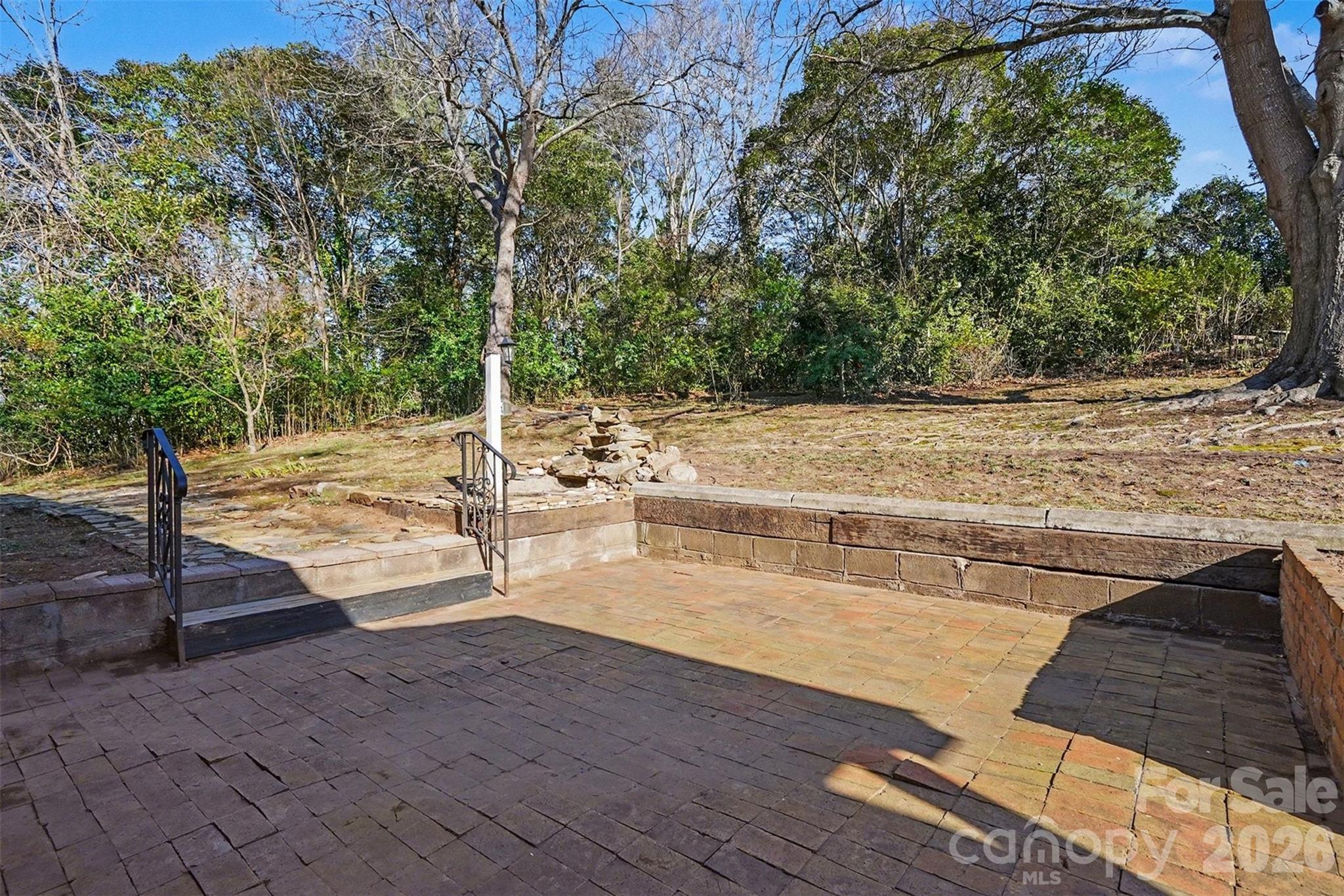property viewer photo 24