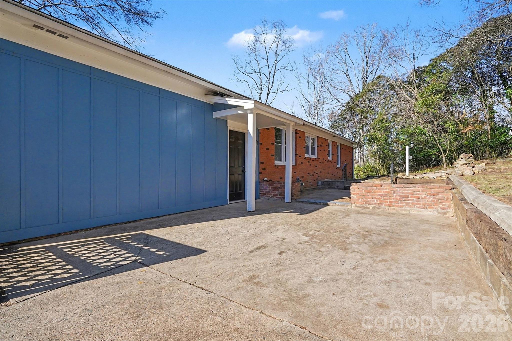 property viewer photo 25