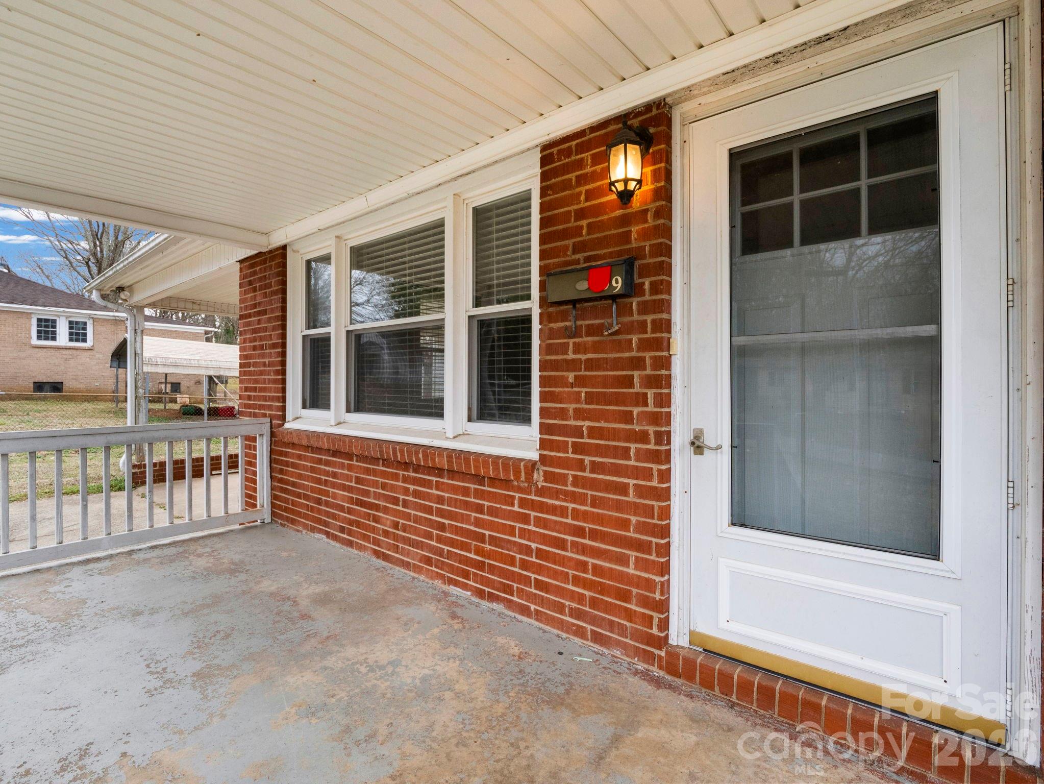 main property photo 10