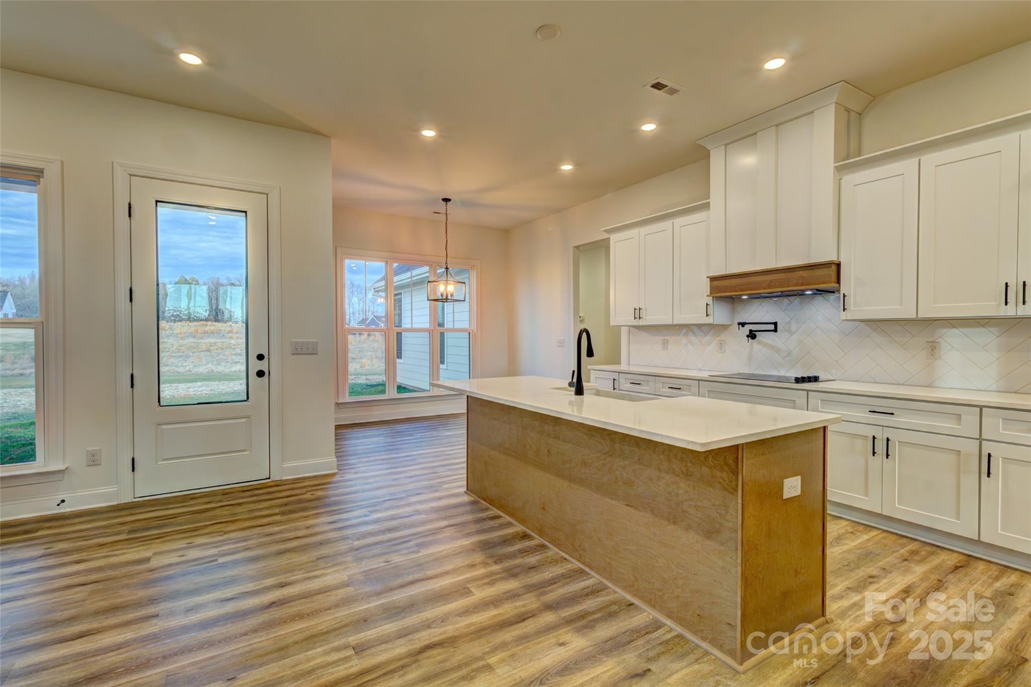 property viewer photo 13