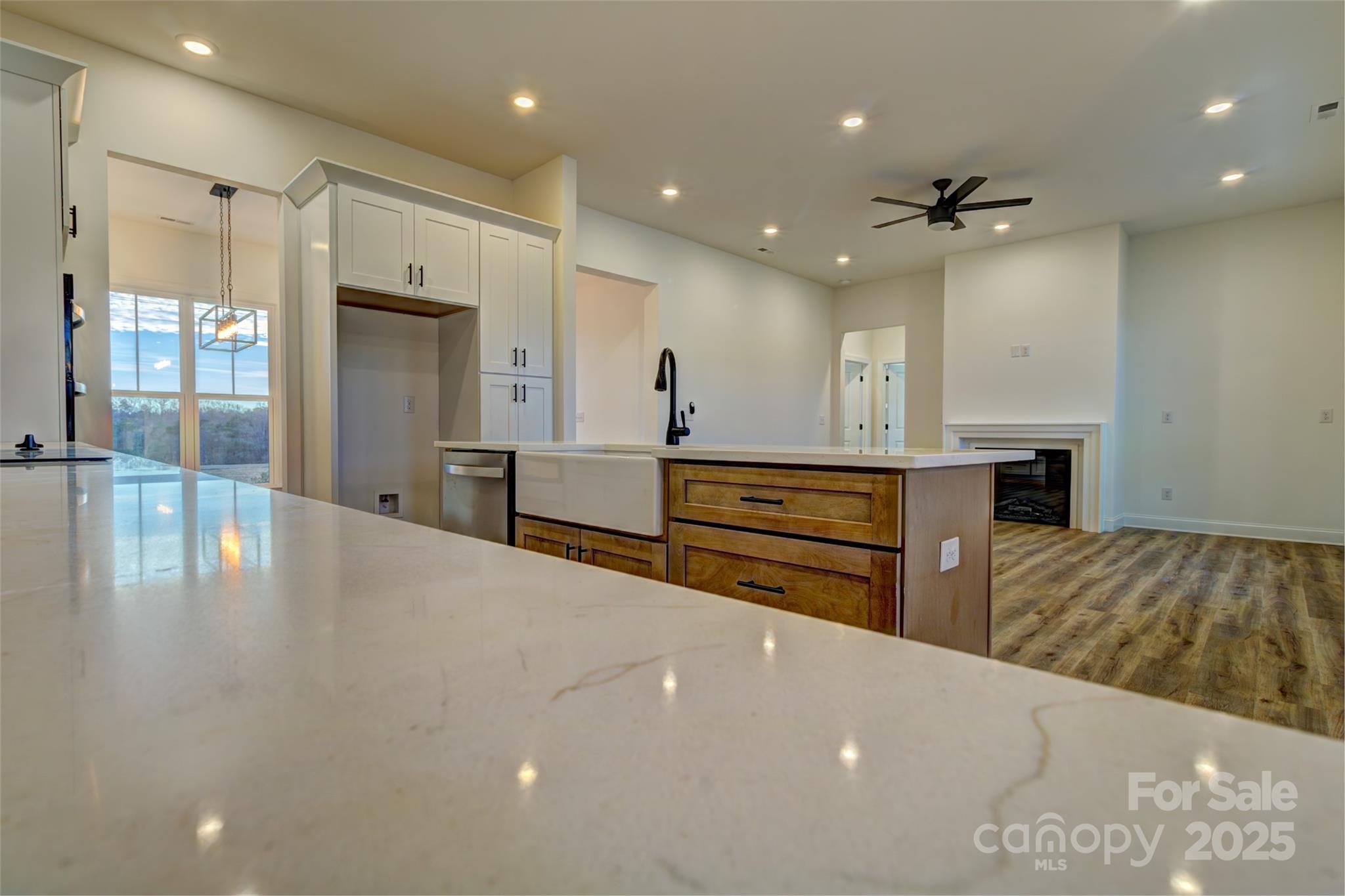 property viewer photo 17
