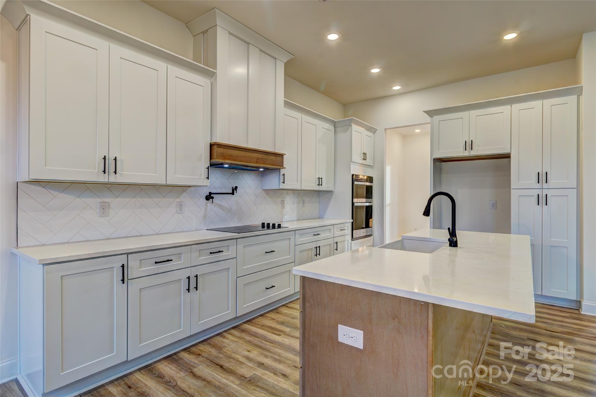 property viewer photo 20