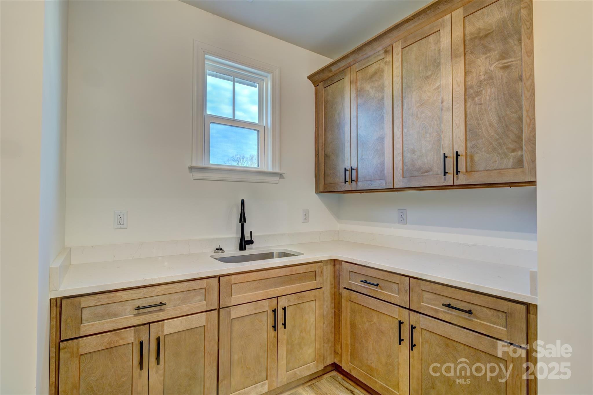 property viewer photo 31