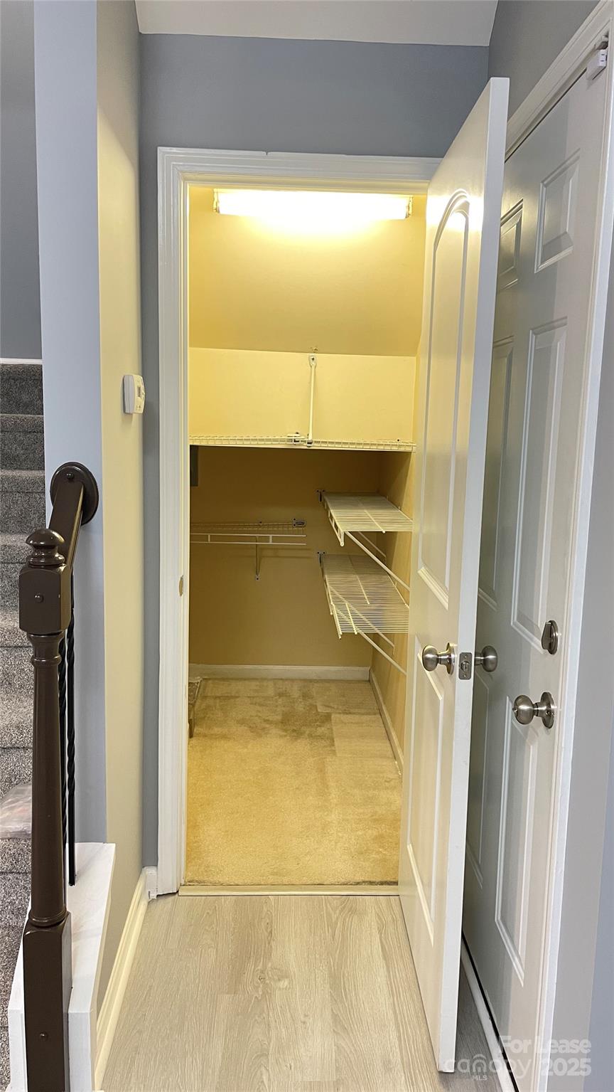 property viewer photo 10