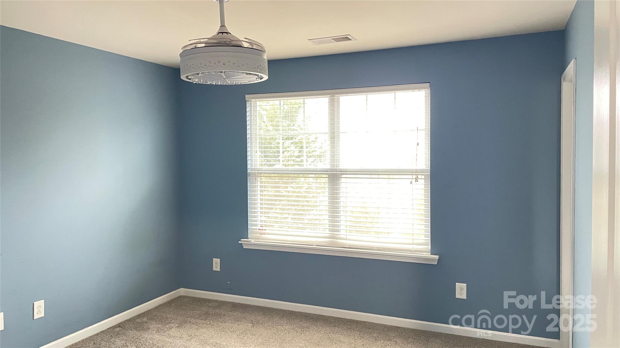 property viewer photo 11