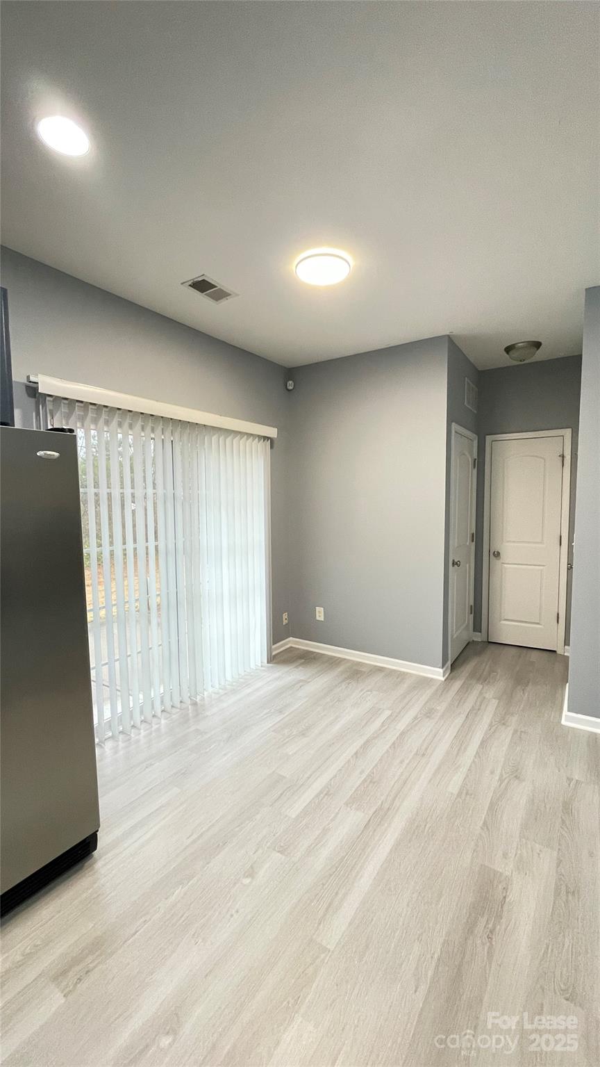 property viewer photo 9