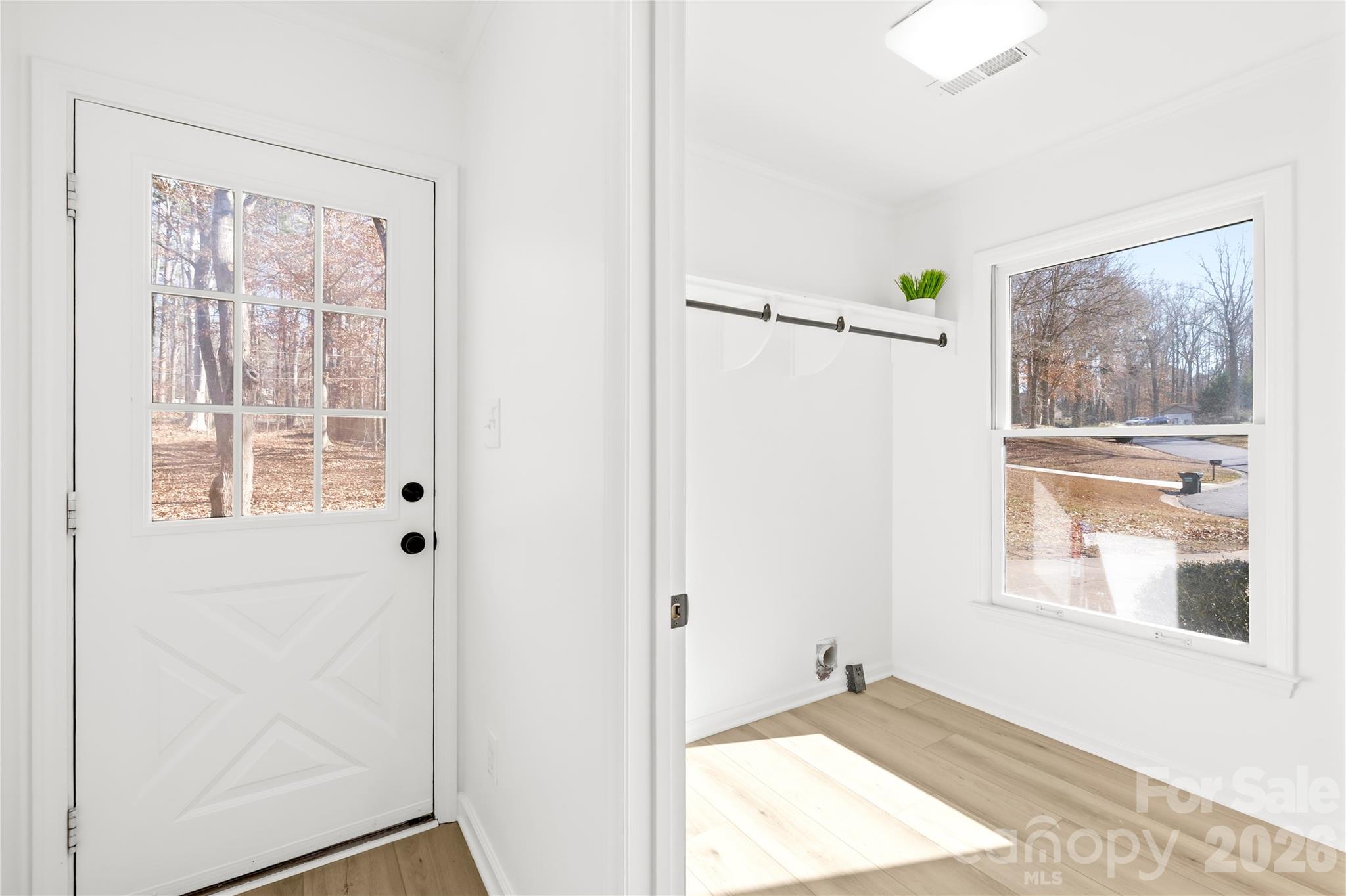 property viewer photo 25
