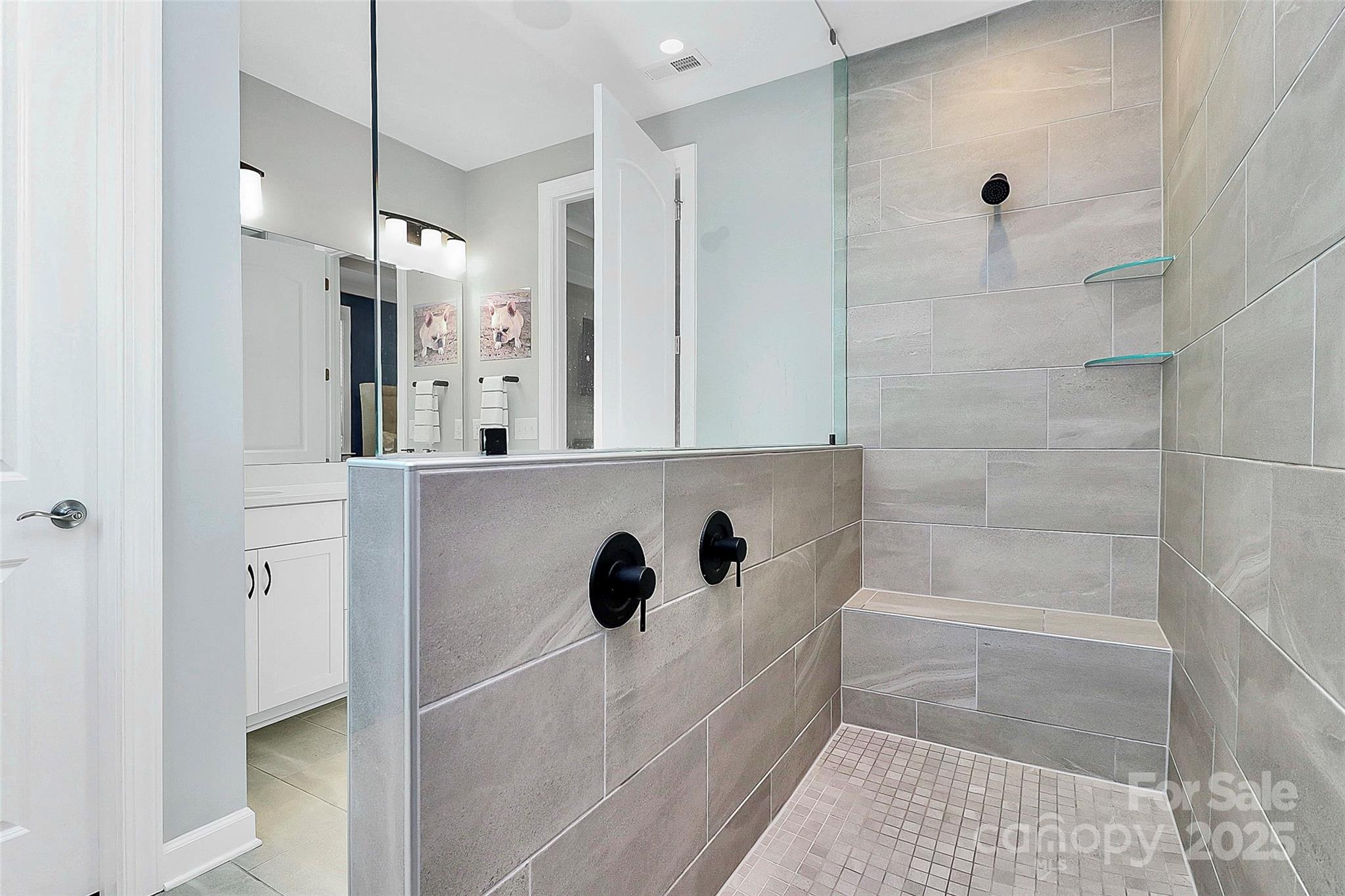 property viewer photo 19