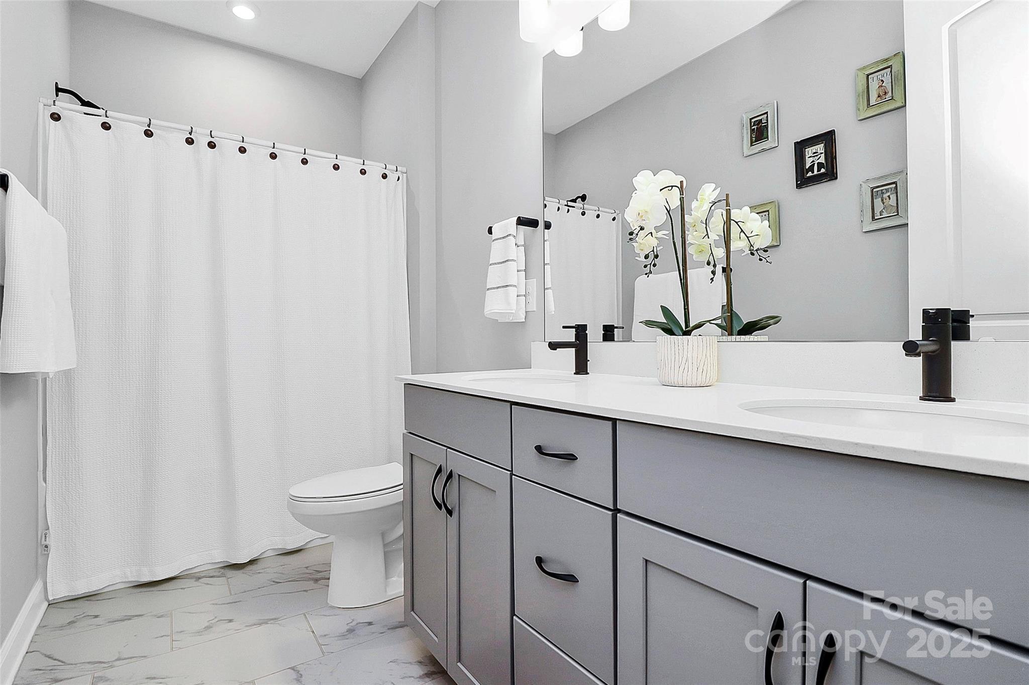 property viewer photo 22