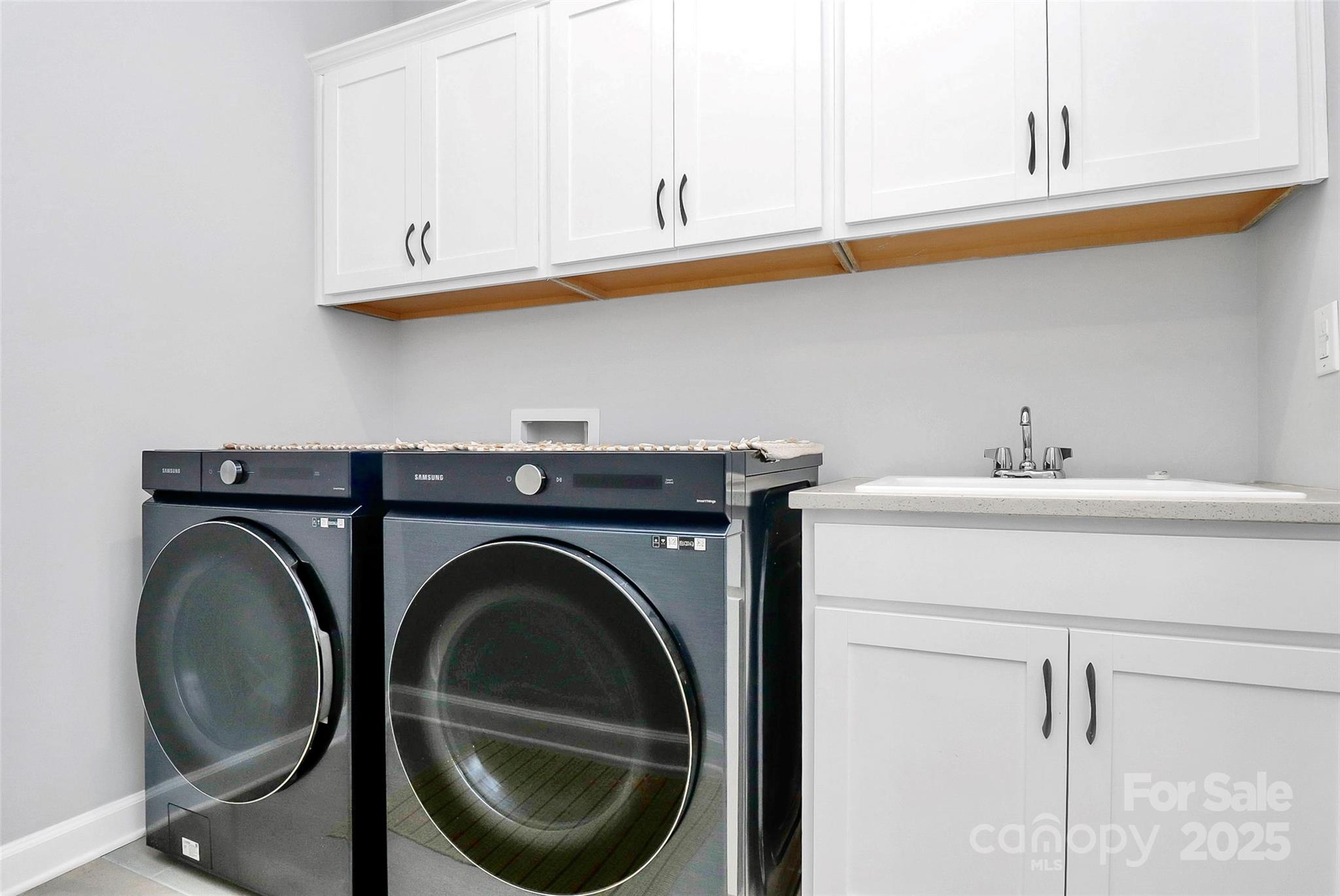 property viewer photo 25