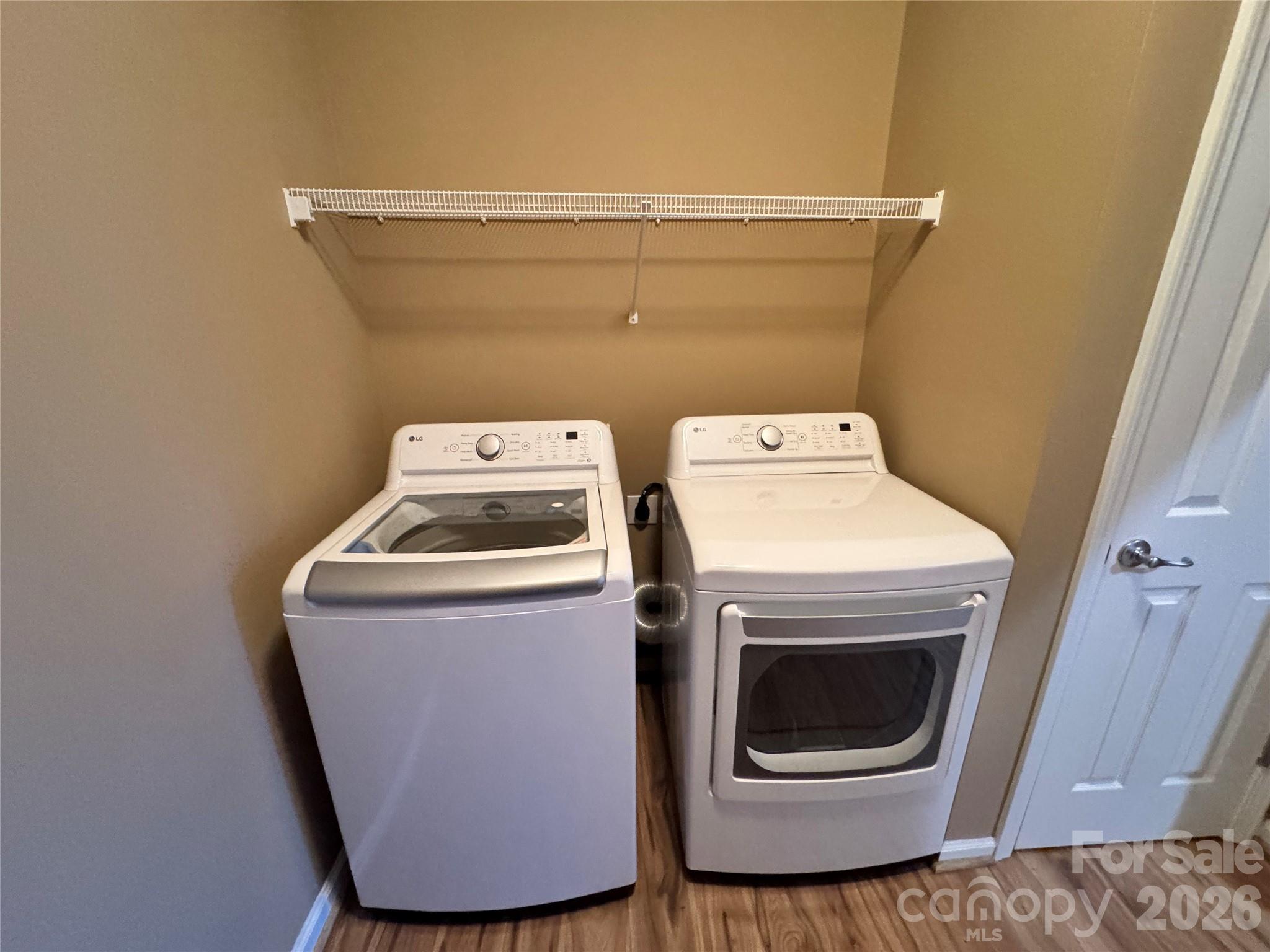 property viewer photo 17