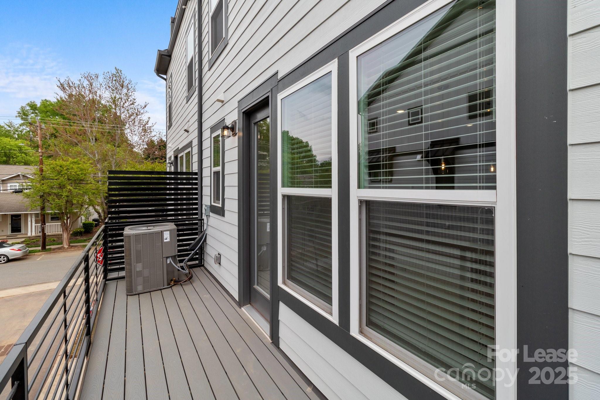 property viewer photo 10