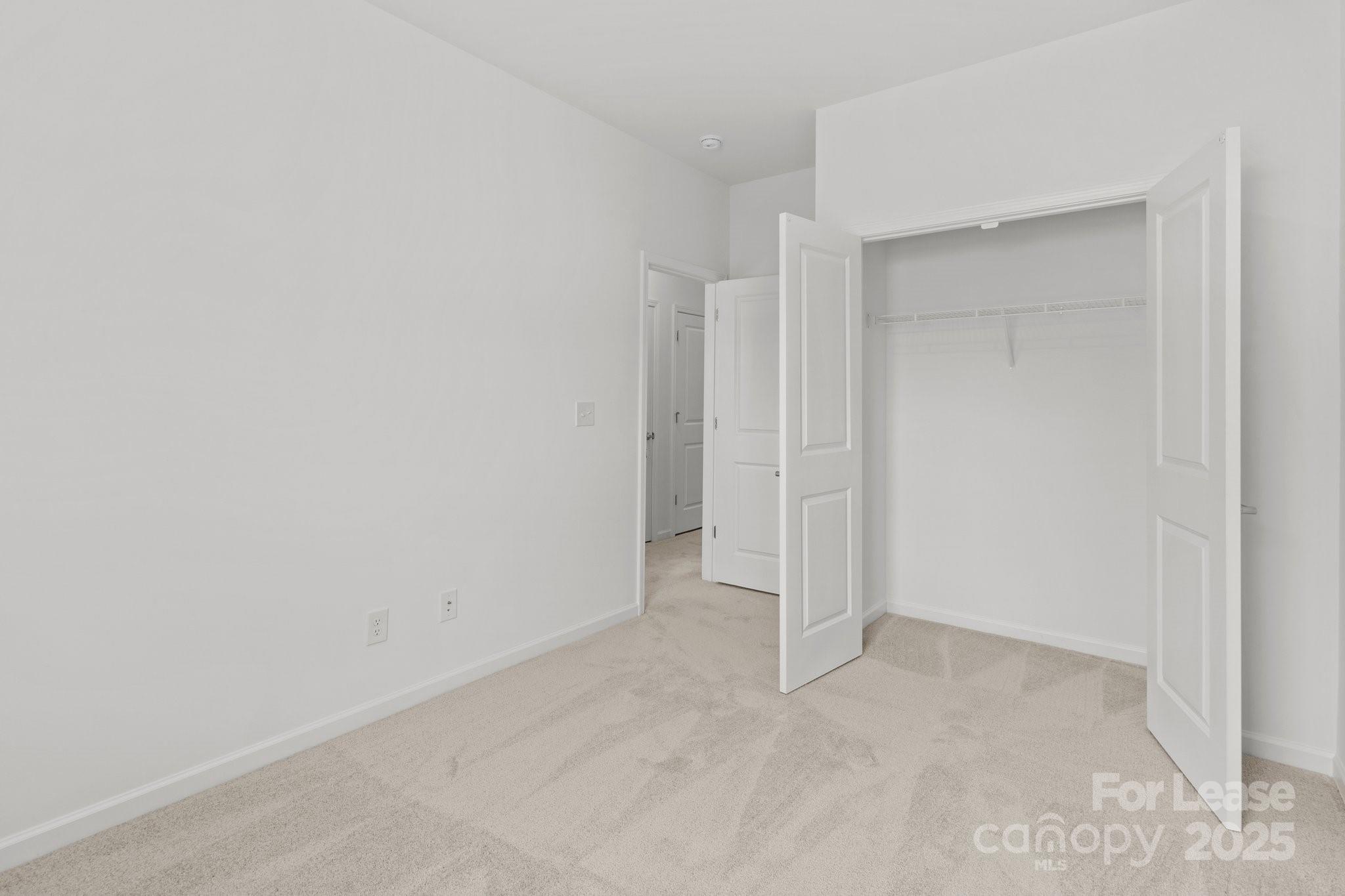 property viewer photo 14