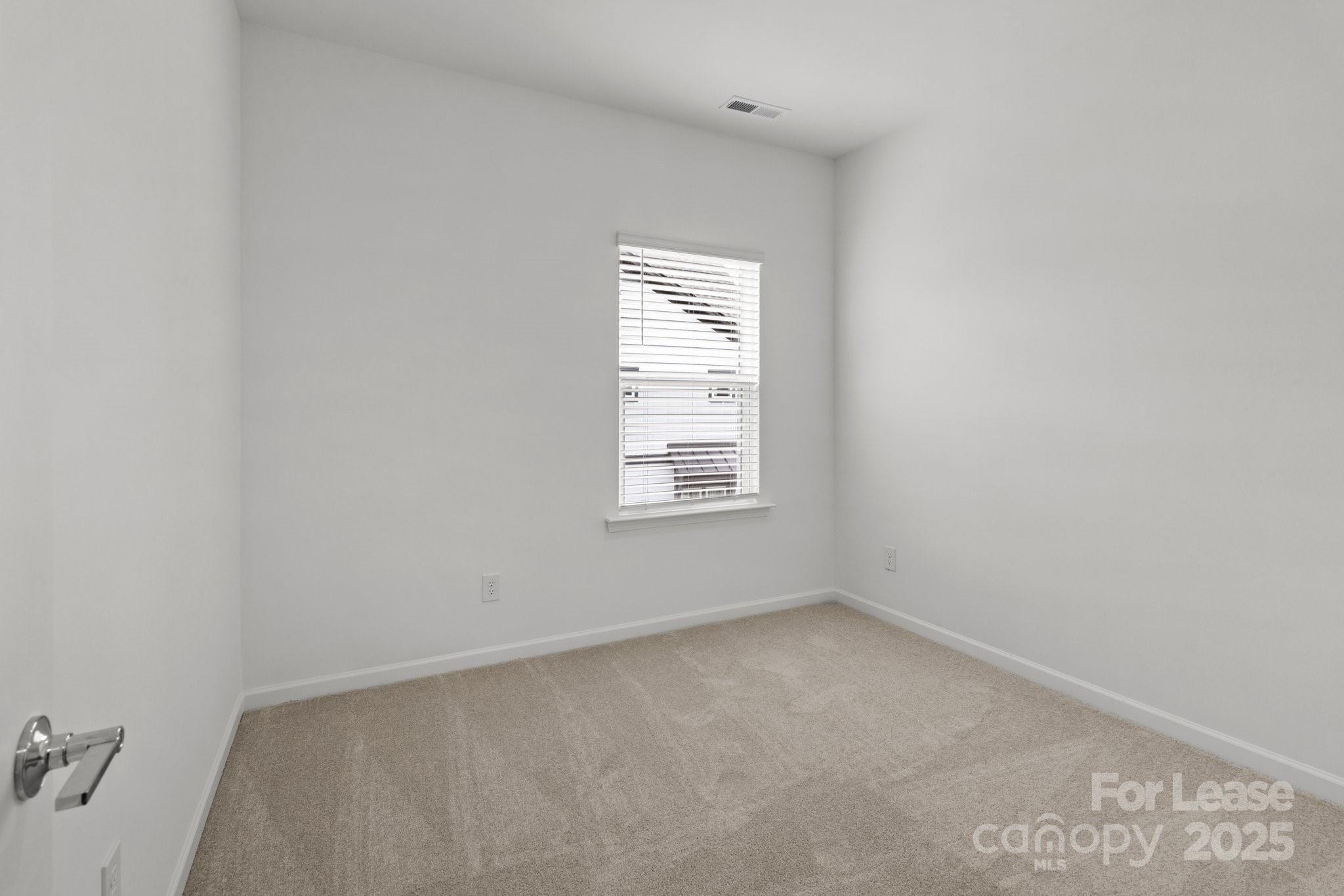 property viewer photo 16