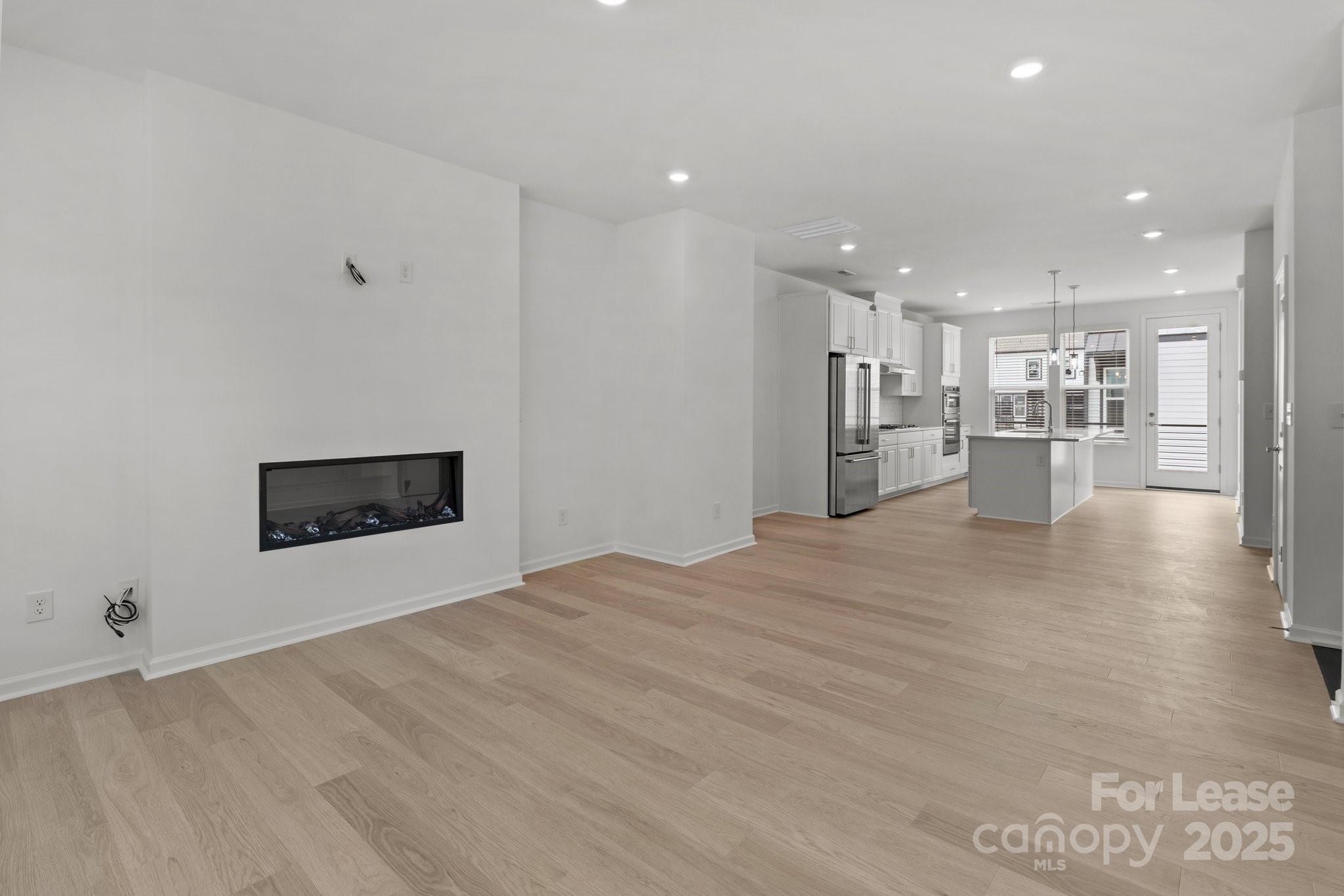 property viewer photo 17