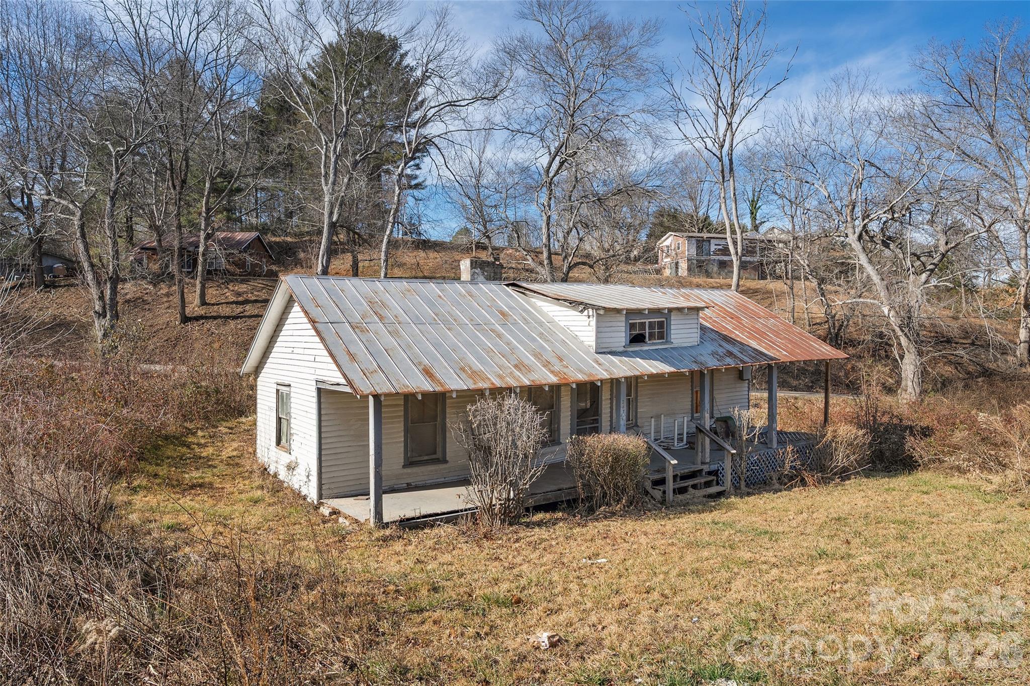 main property photo 22