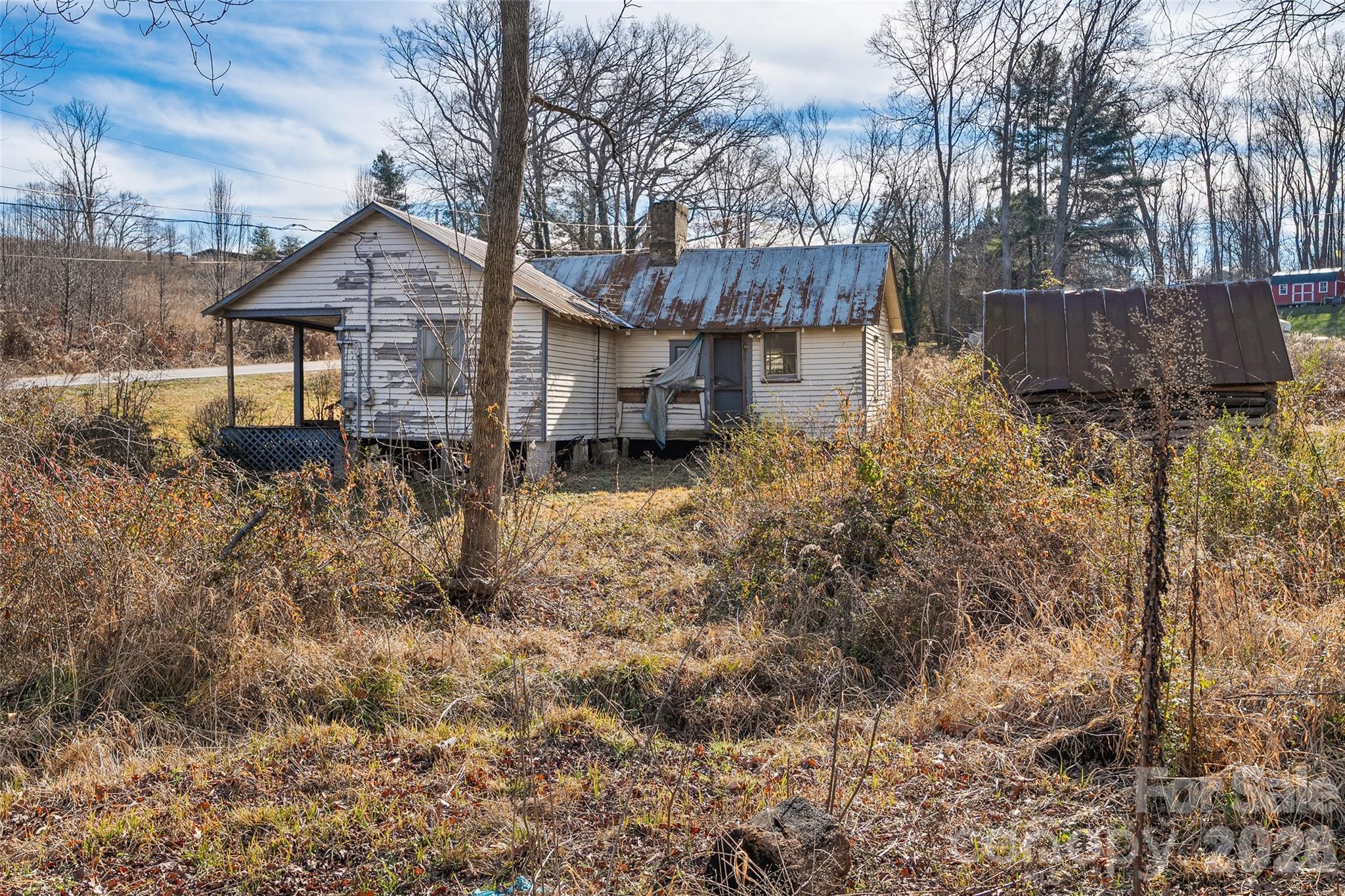 main property photo 23