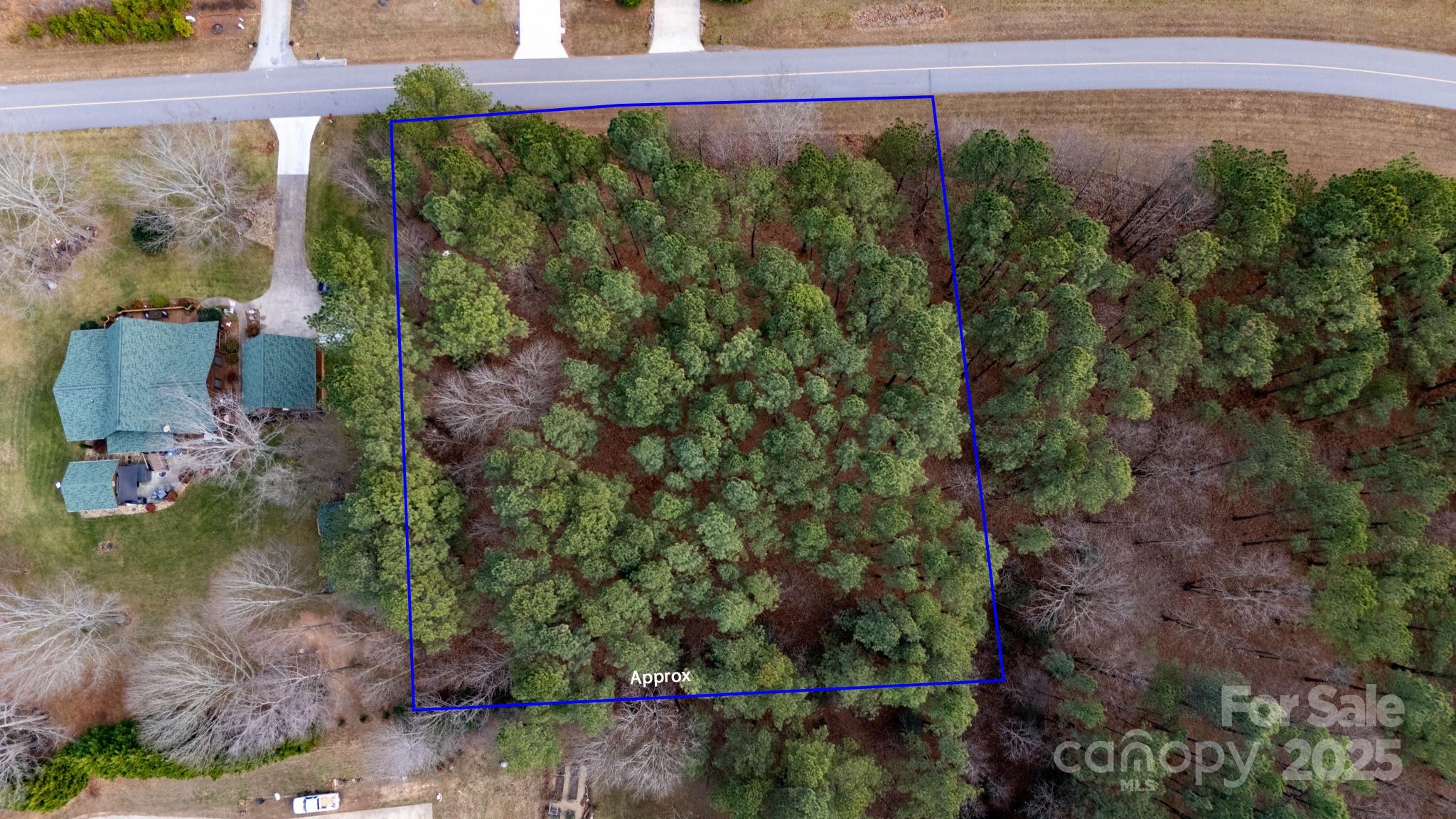 main property photo 17