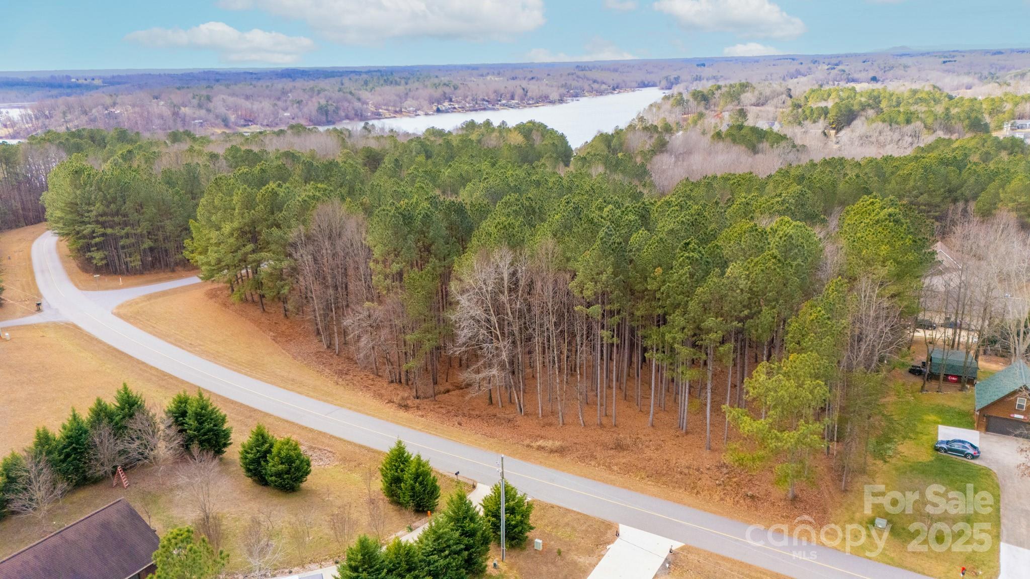 main property photo 9