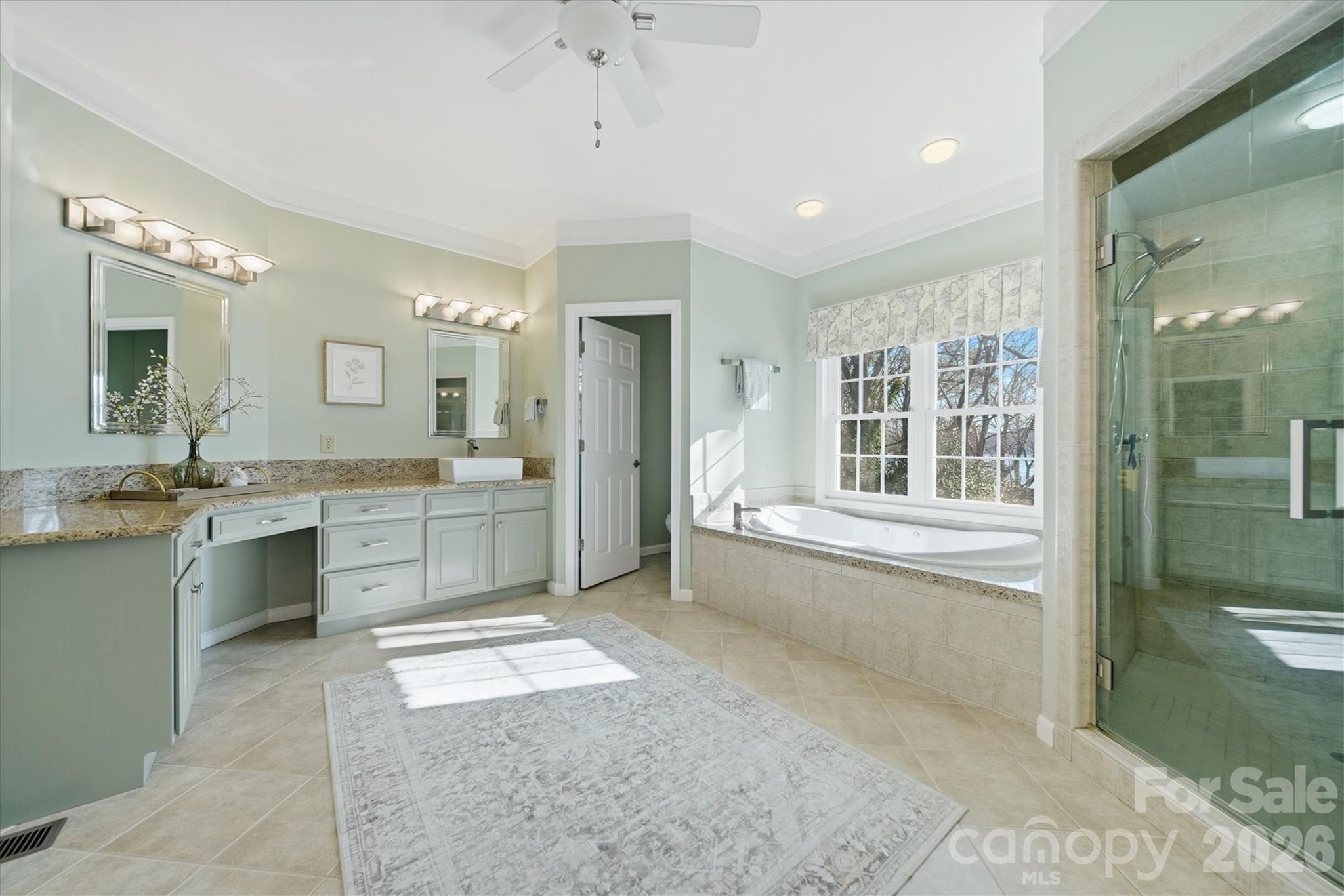 property viewer photo 17