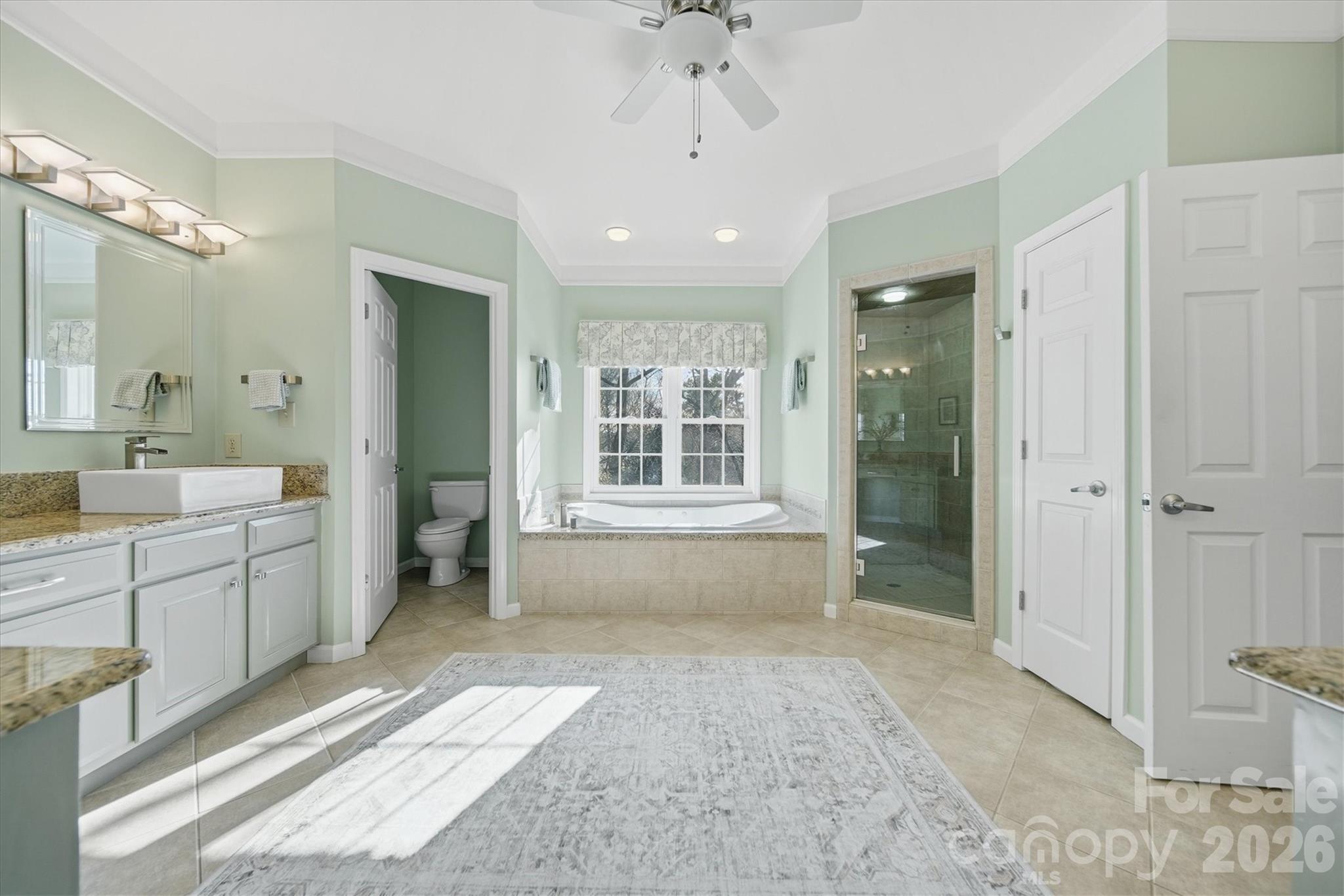 property viewer photo 18