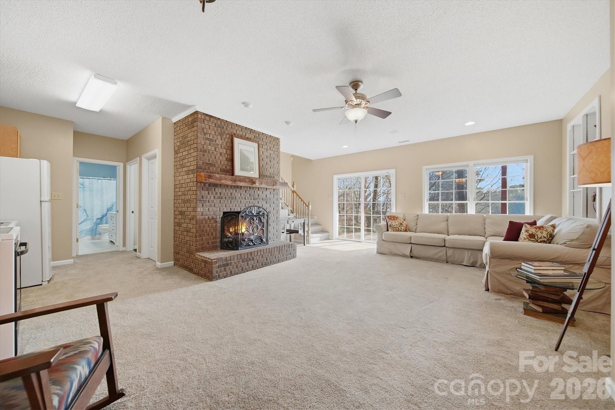 property viewer photo 21