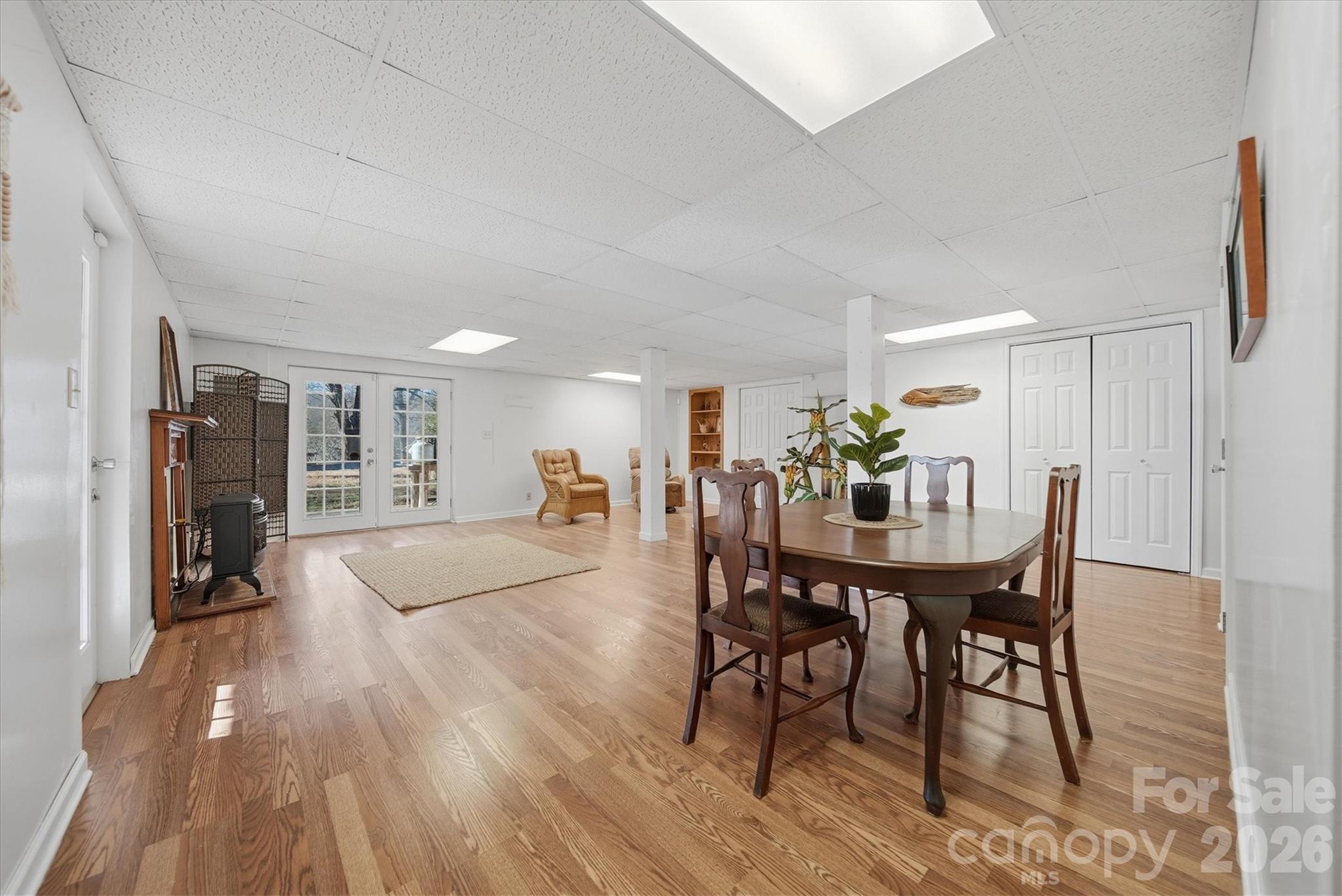 property viewer photo 24