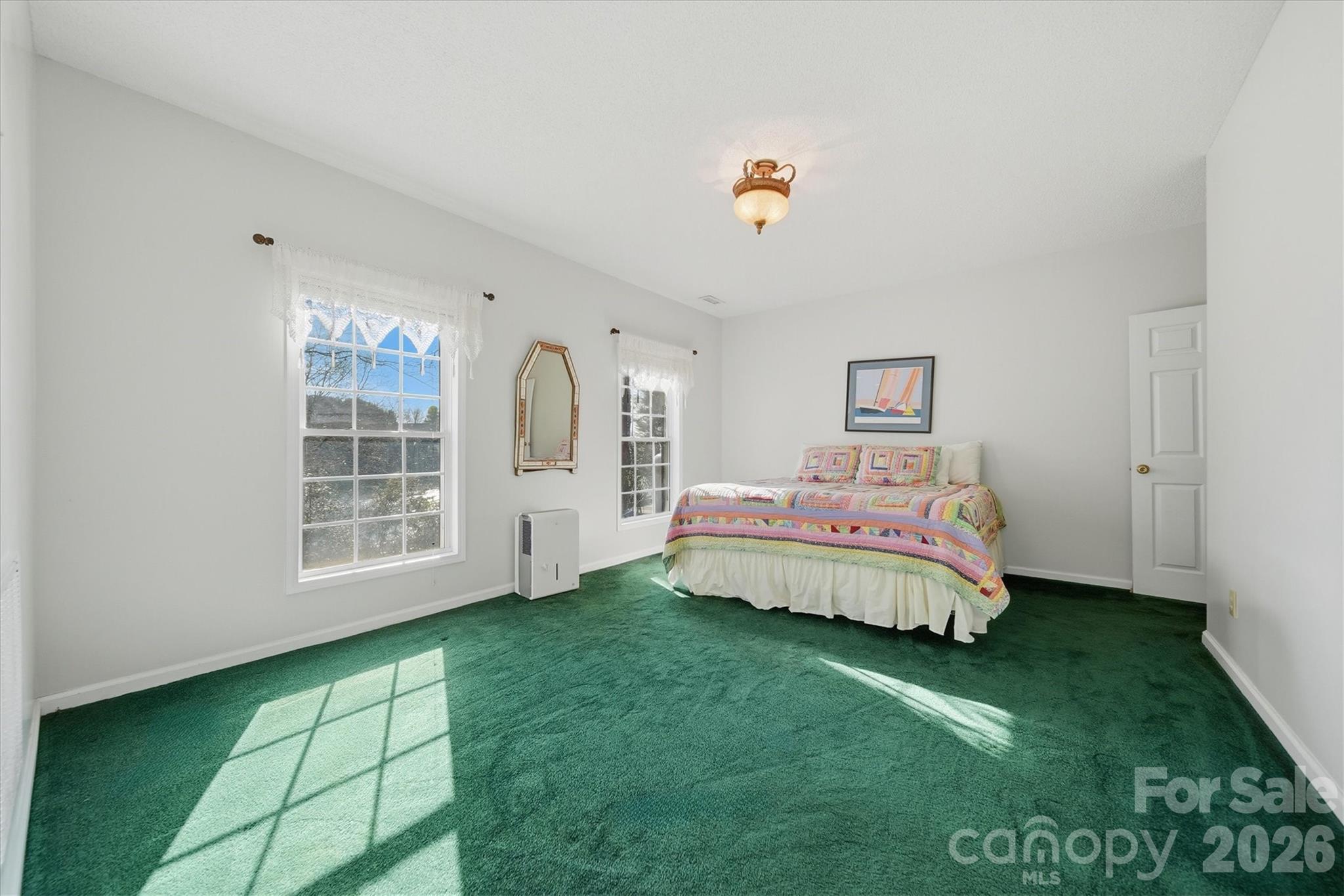 property viewer photo 26