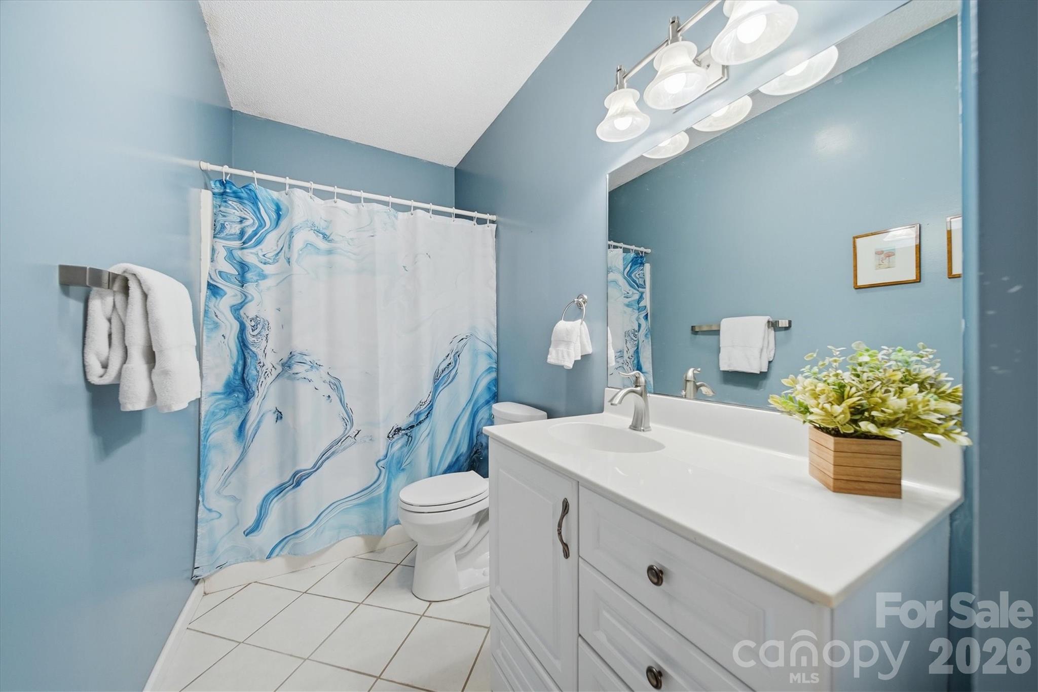 property viewer photo 27