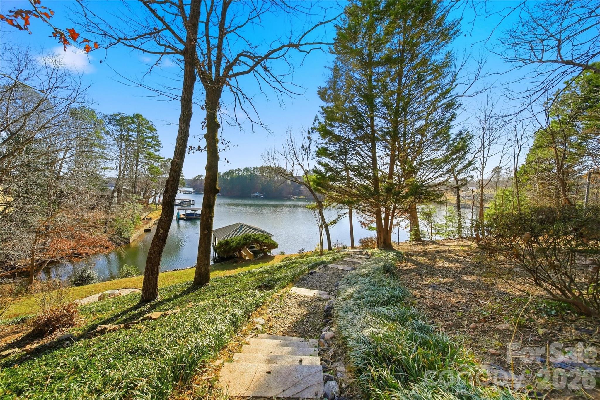 property viewer photo 36