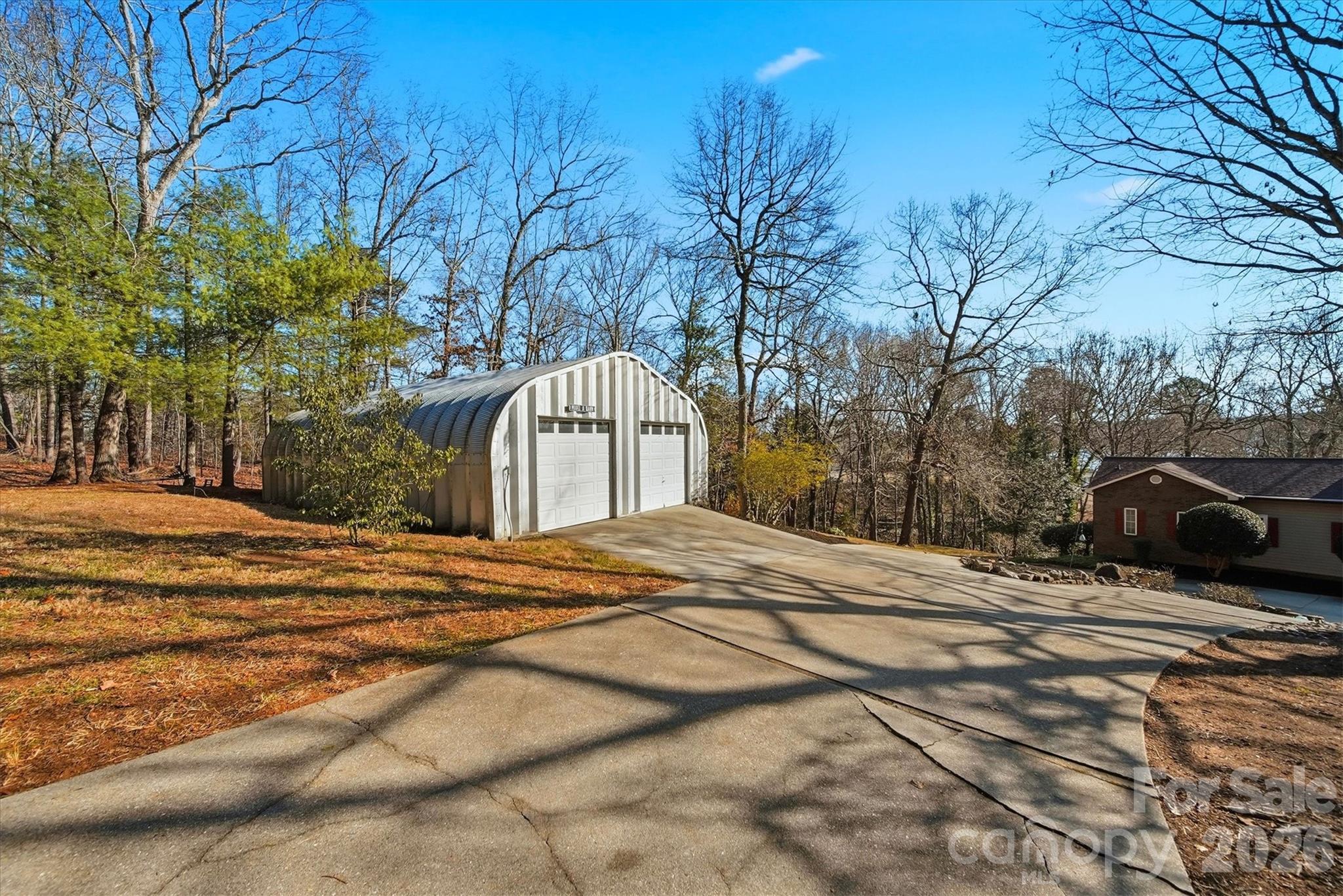property viewer photo 44