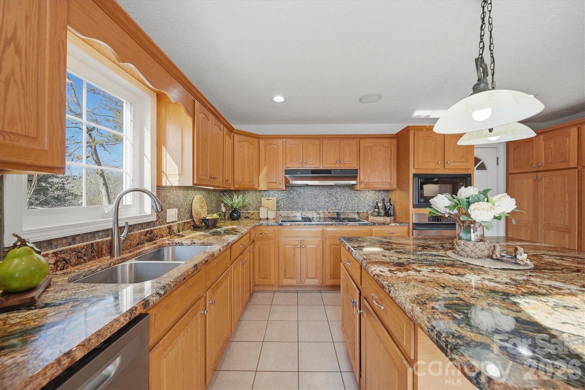 property viewer photo 5