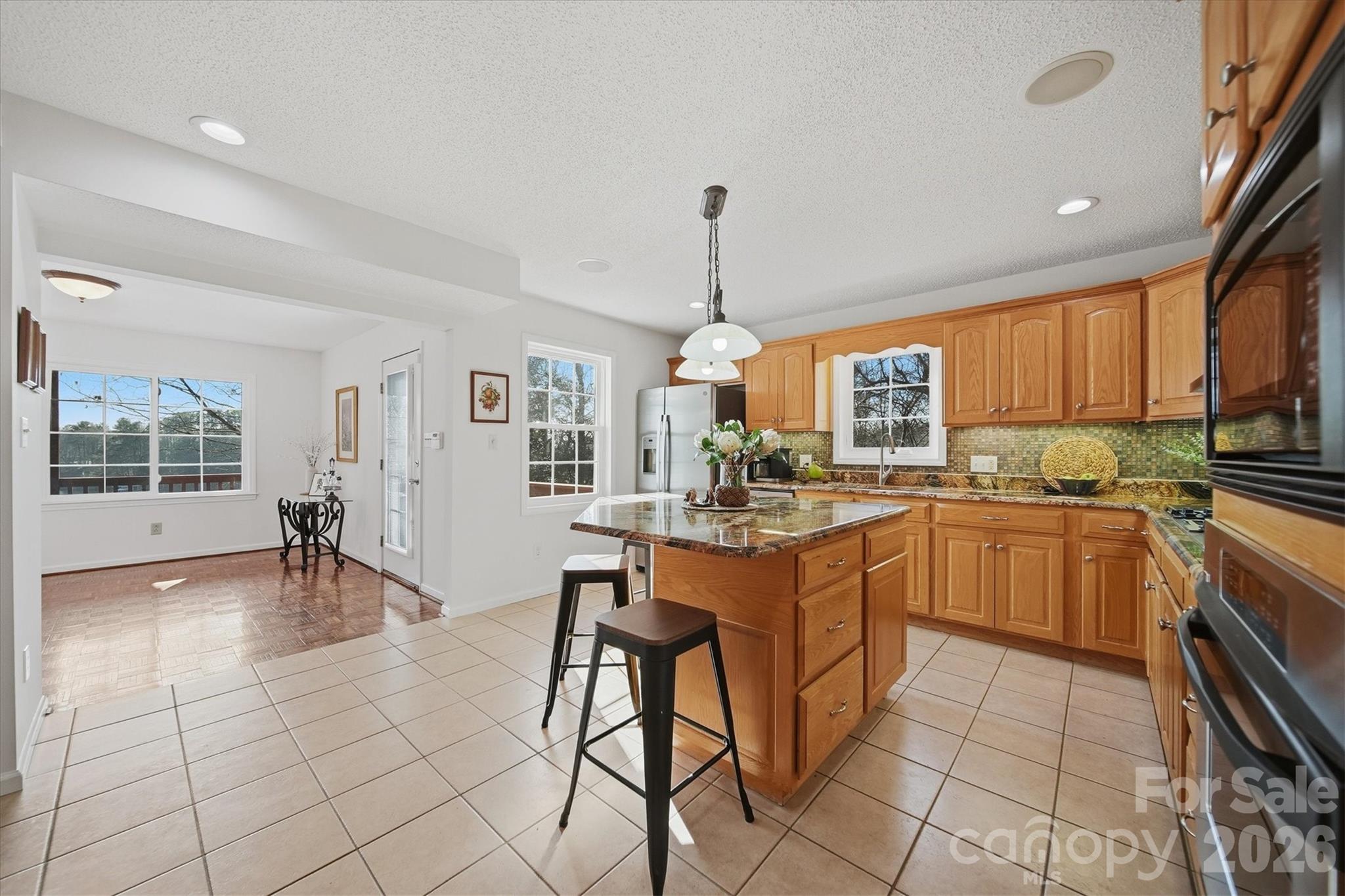 property viewer photo 6