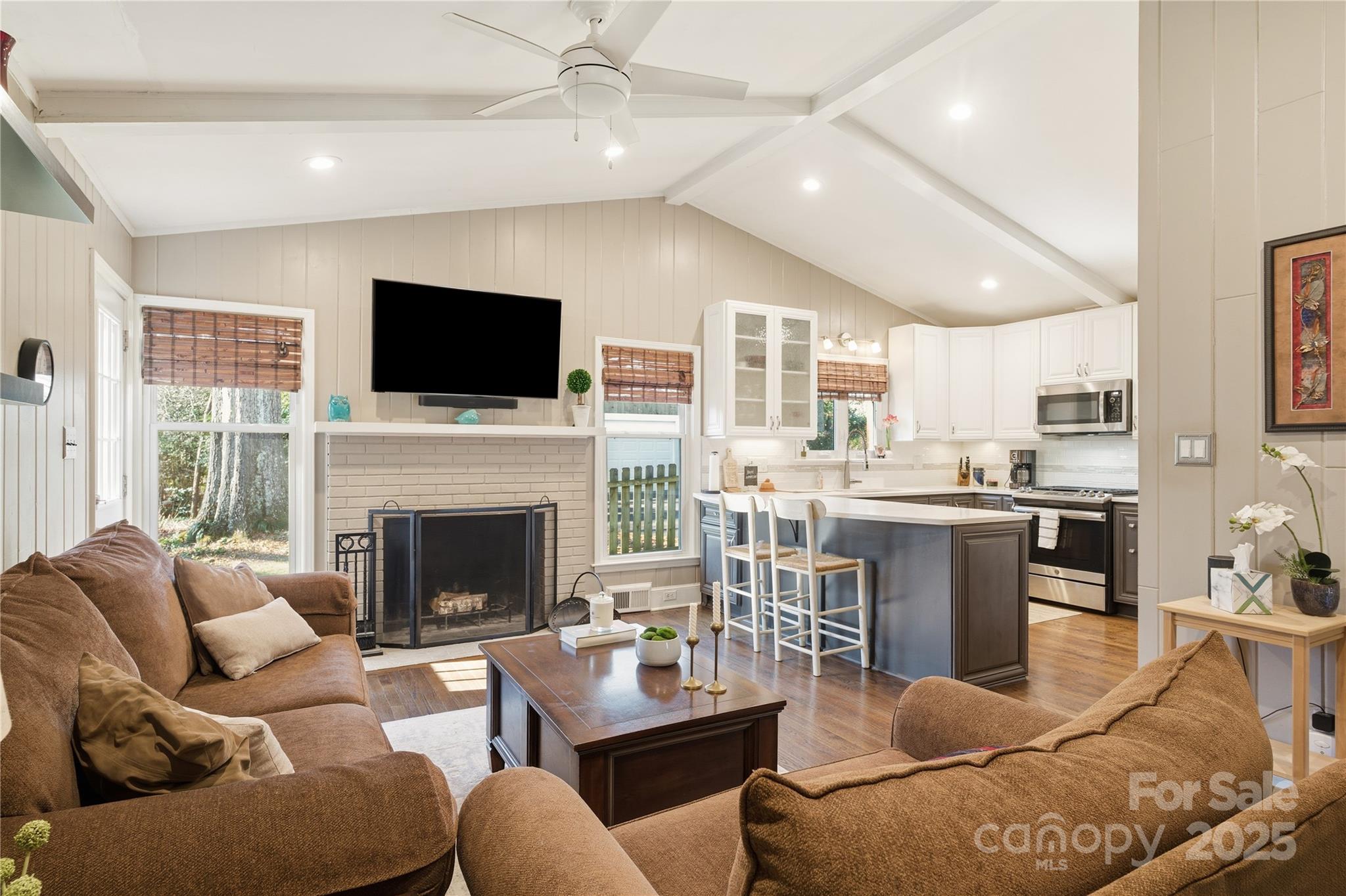property viewer photo 17