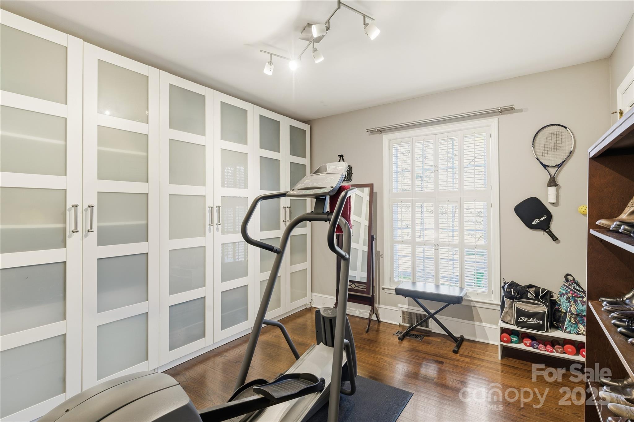 property viewer photo 33