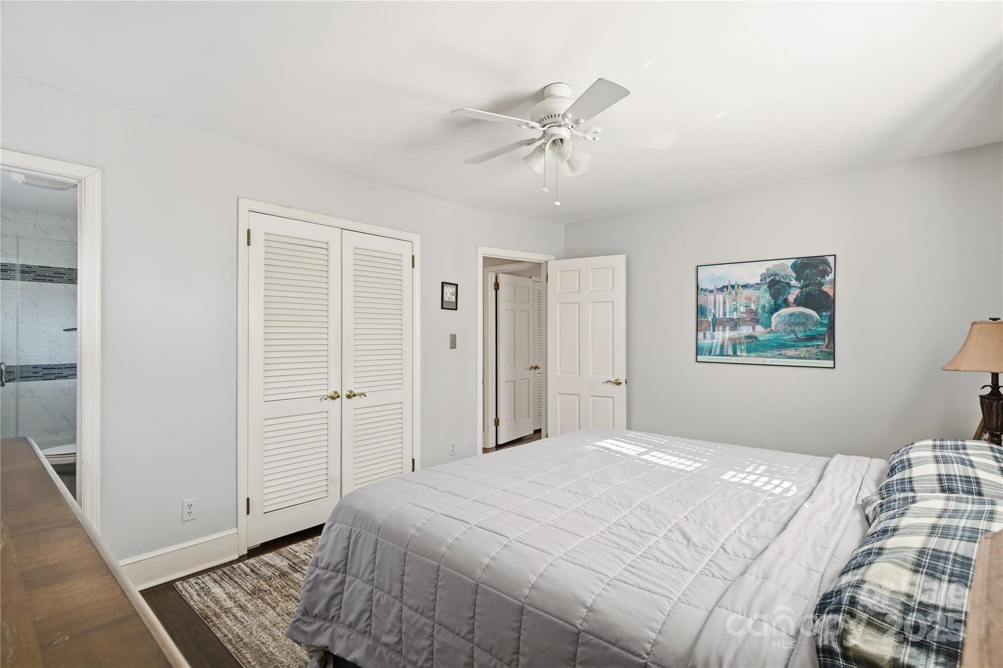 property viewer photo 36