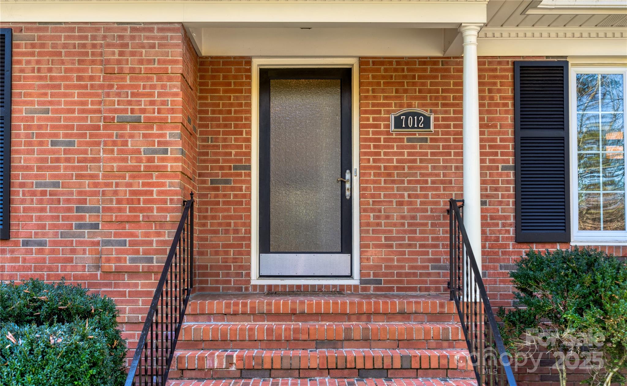 property viewer photo 5