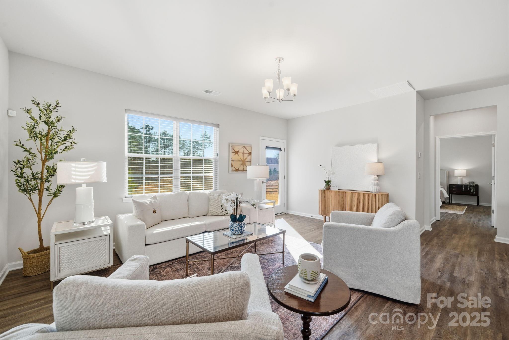 property viewer photo 13