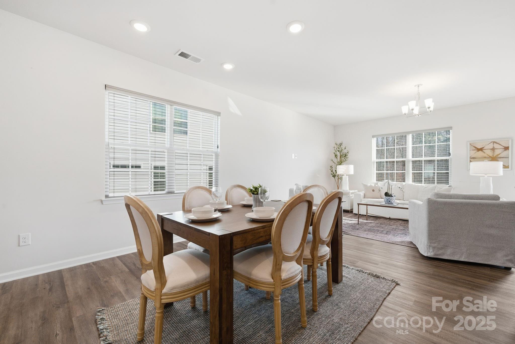 property viewer photo 18