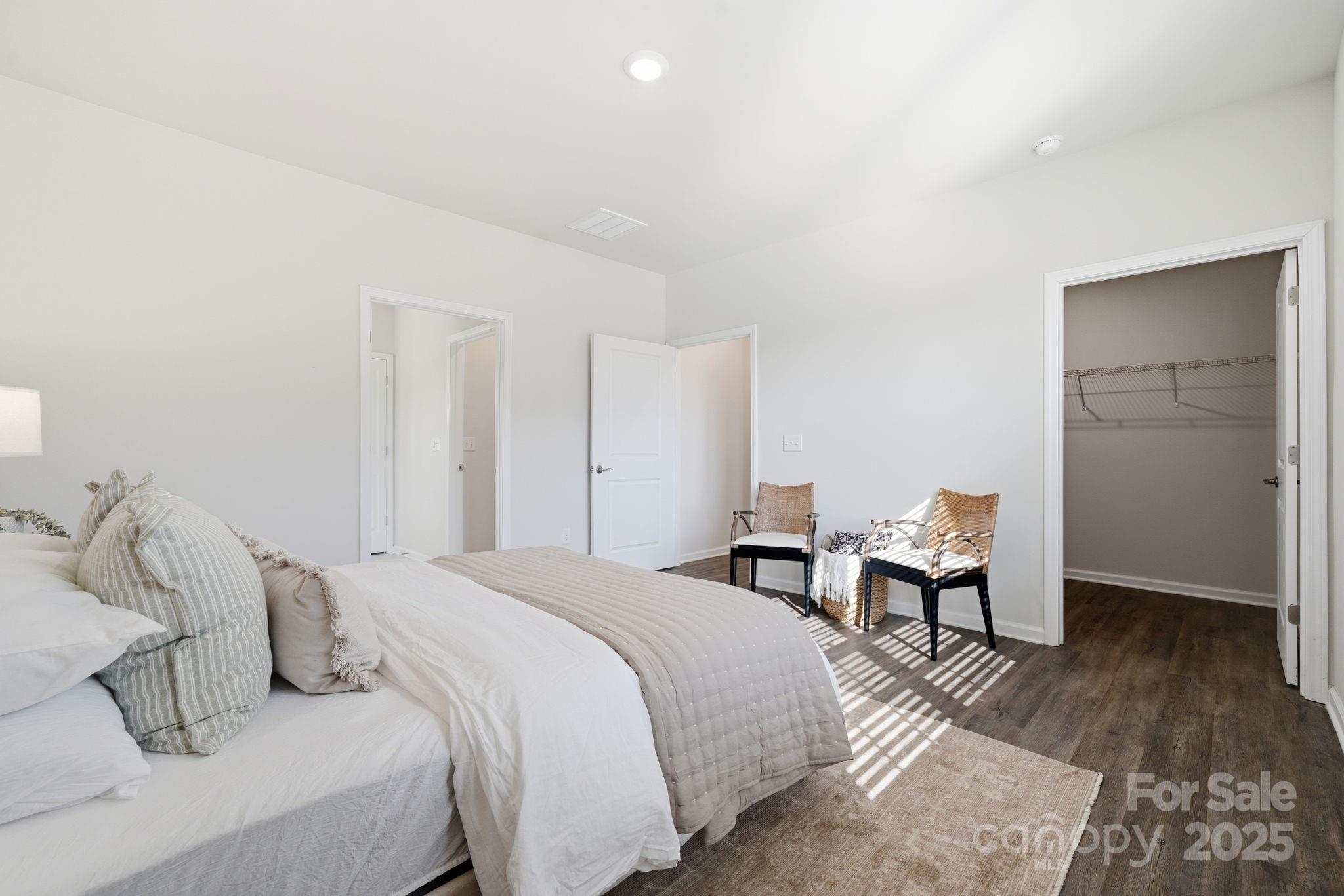 property viewer photo 24