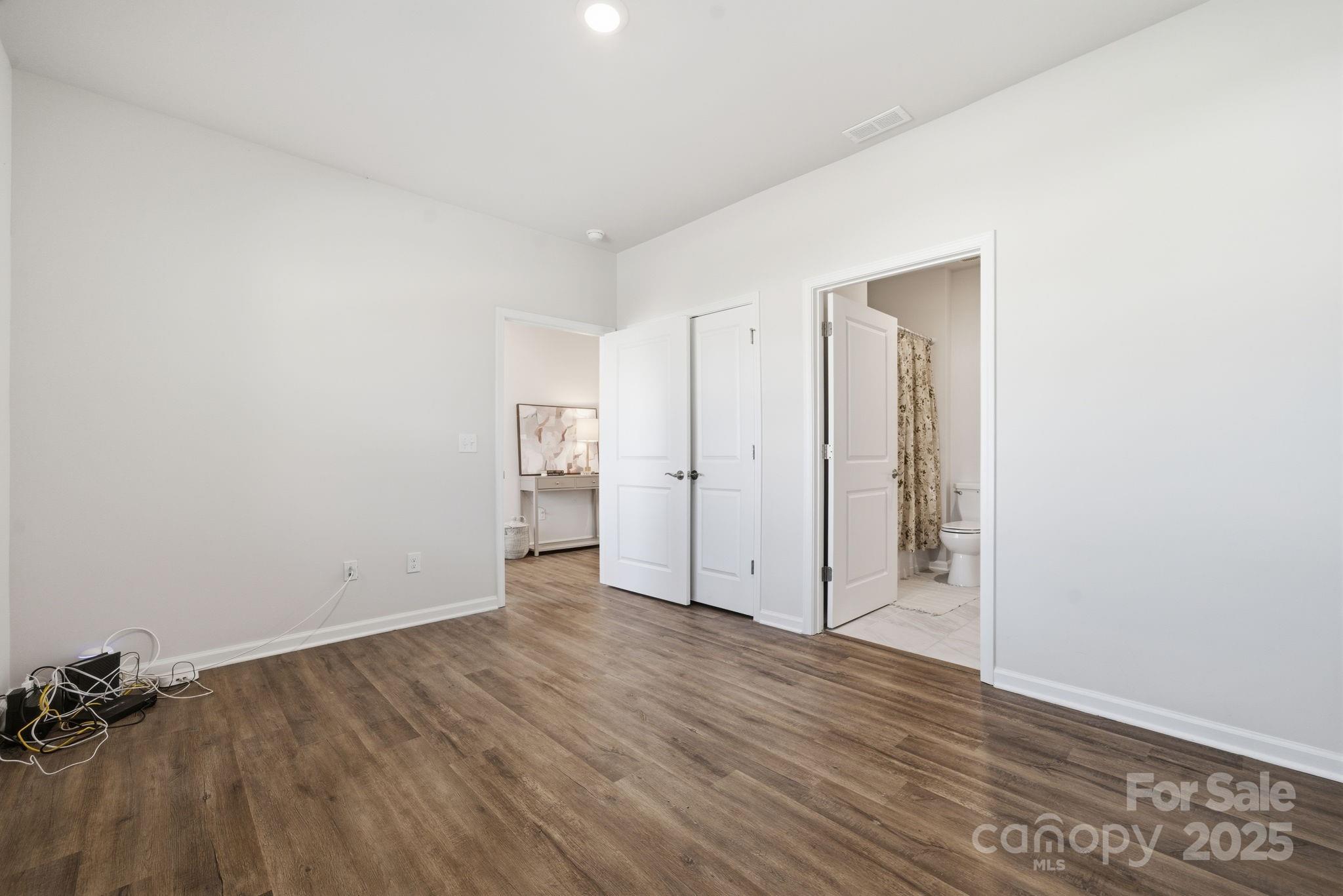 property viewer photo 28