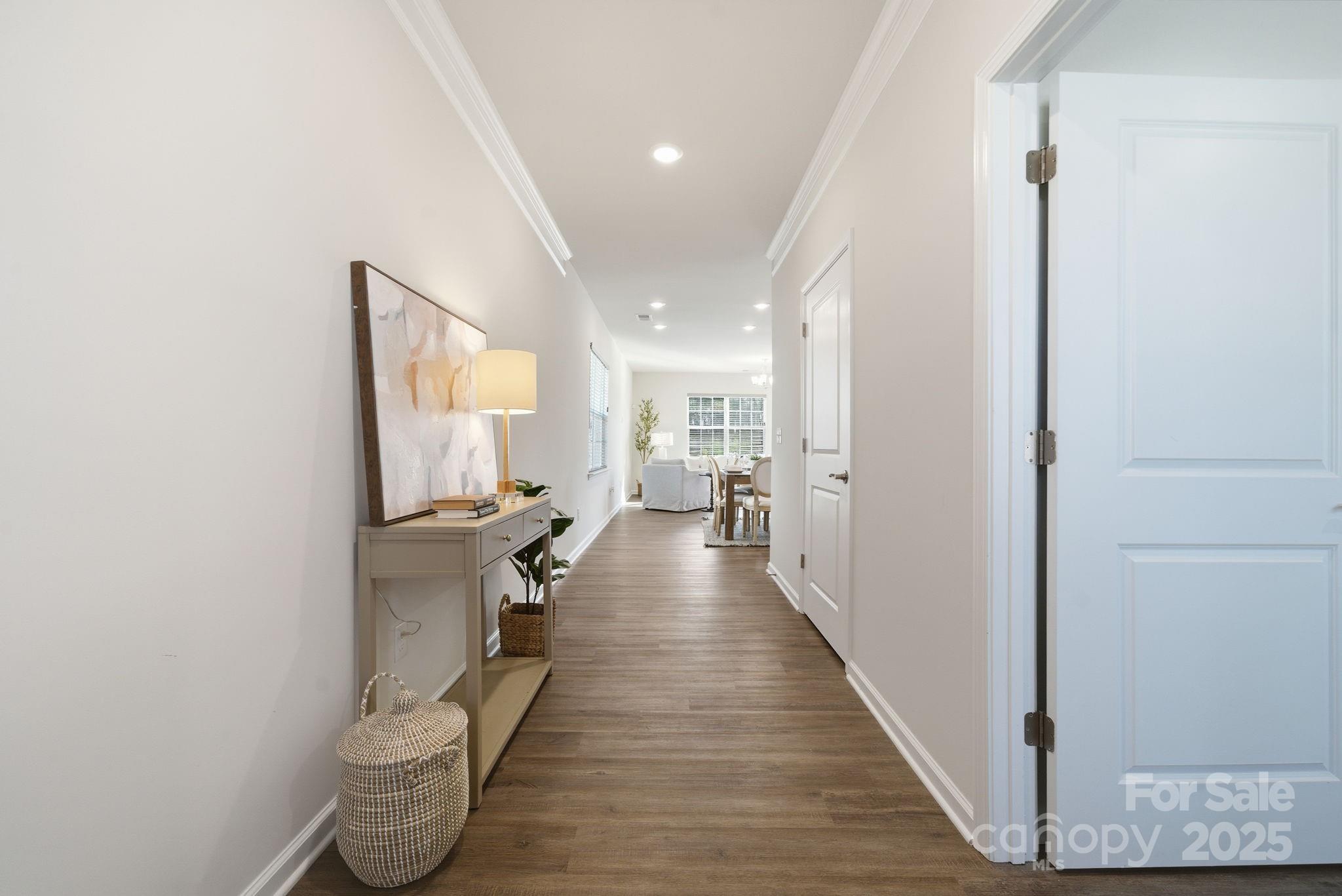 property viewer photo 3