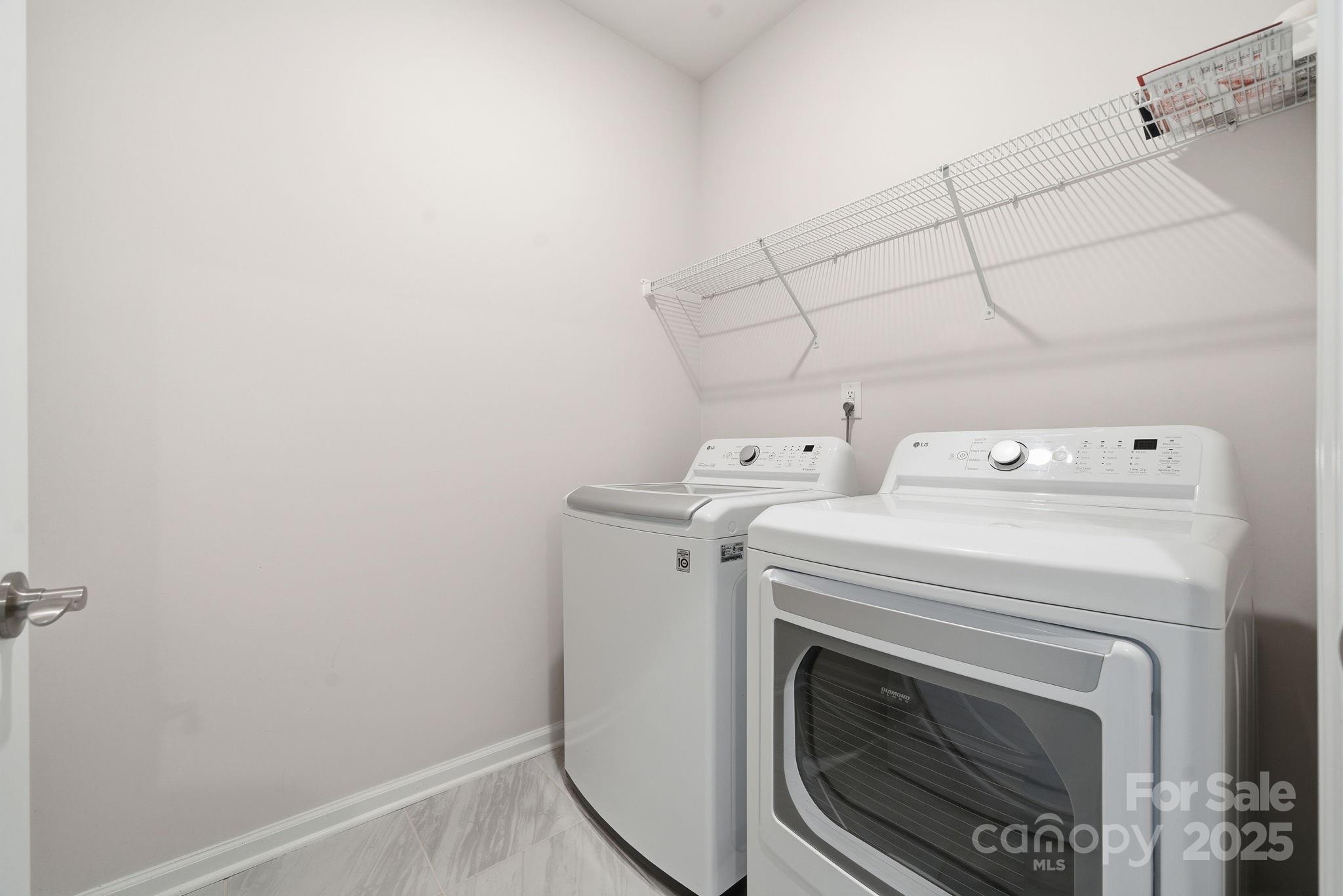 property viewer photo 34