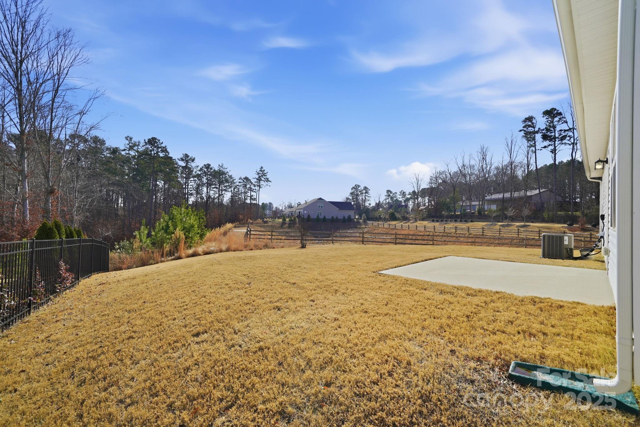 property viewer photo 38