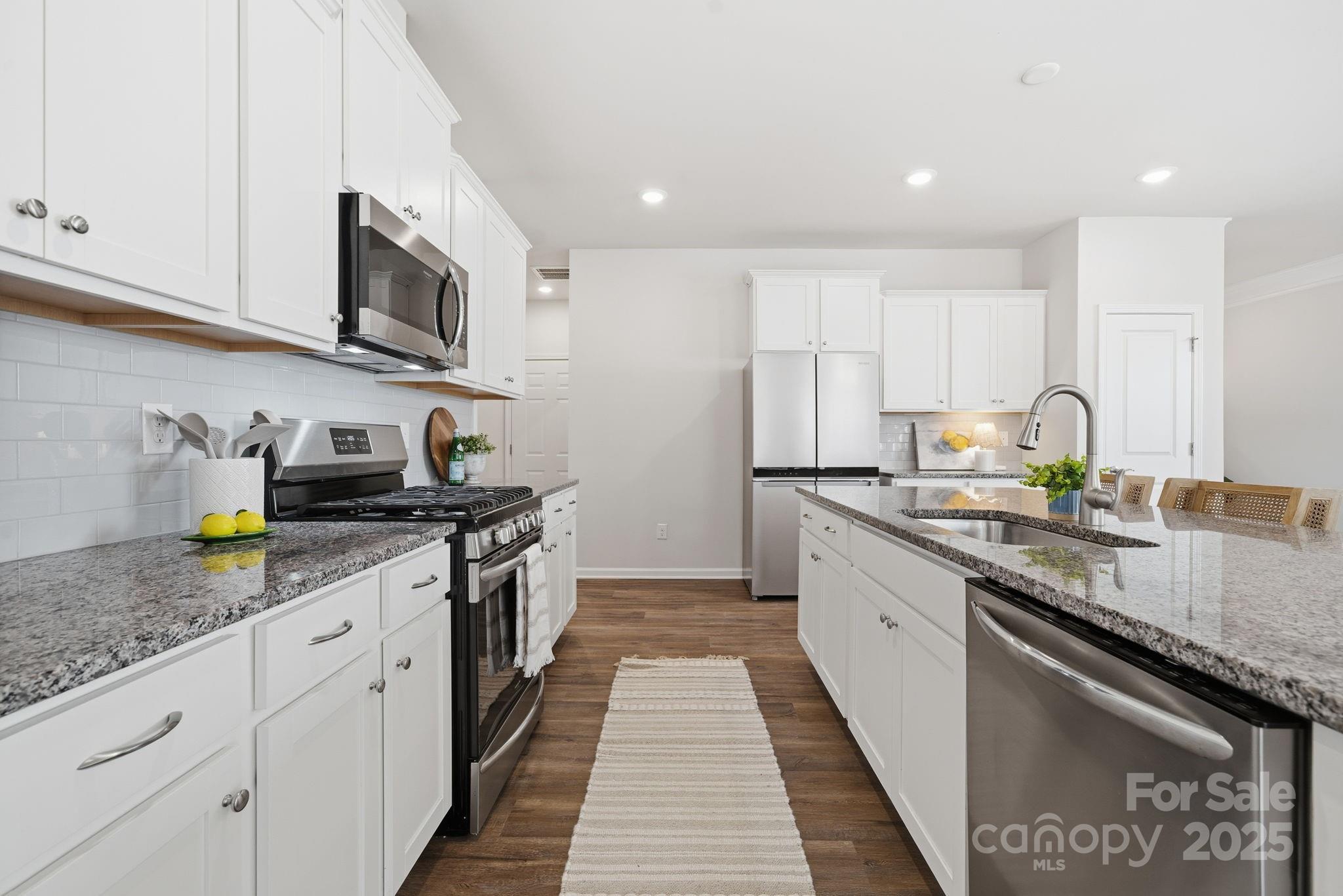 property viewer photo 8