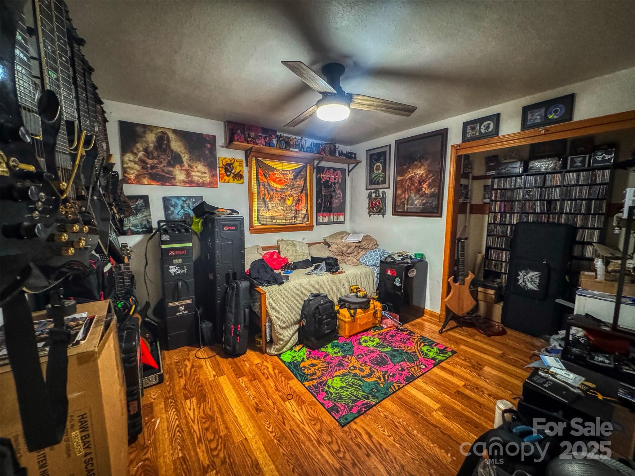 main property photo 15