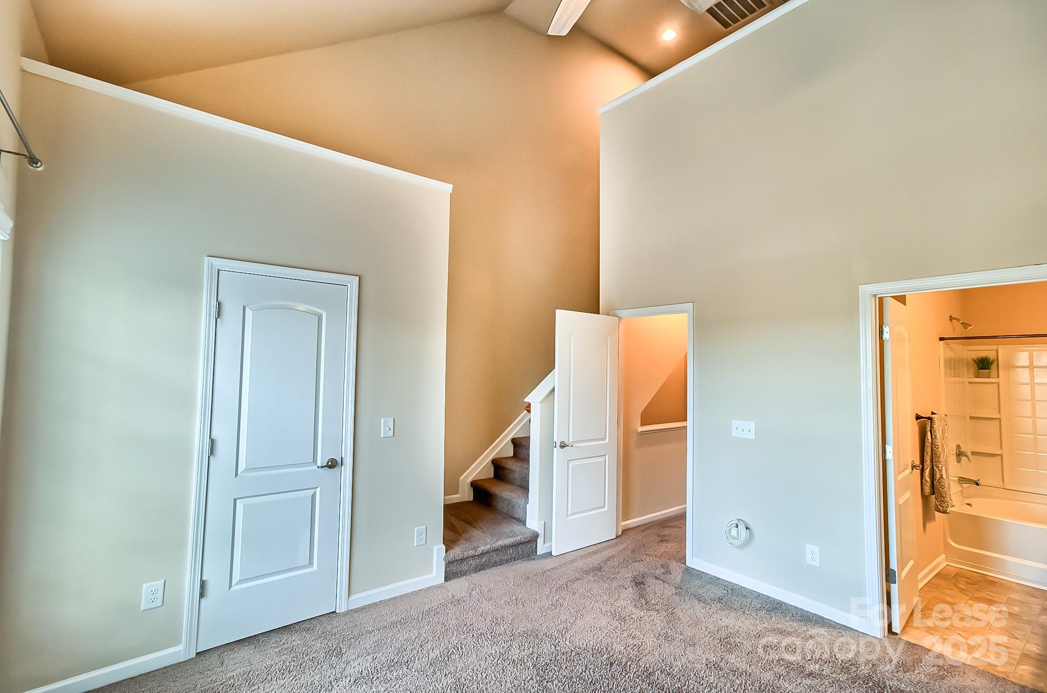 property viewer photo 11