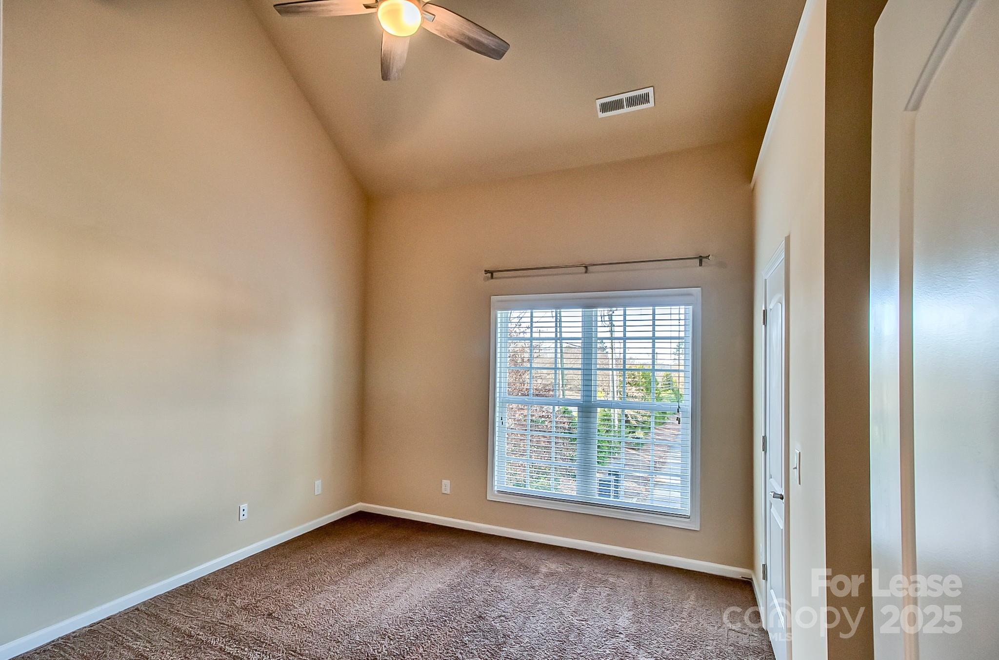 property viewer photo 12
