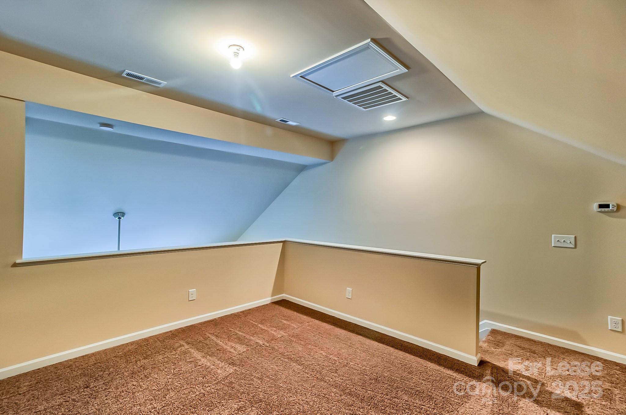 property viewer photo 17