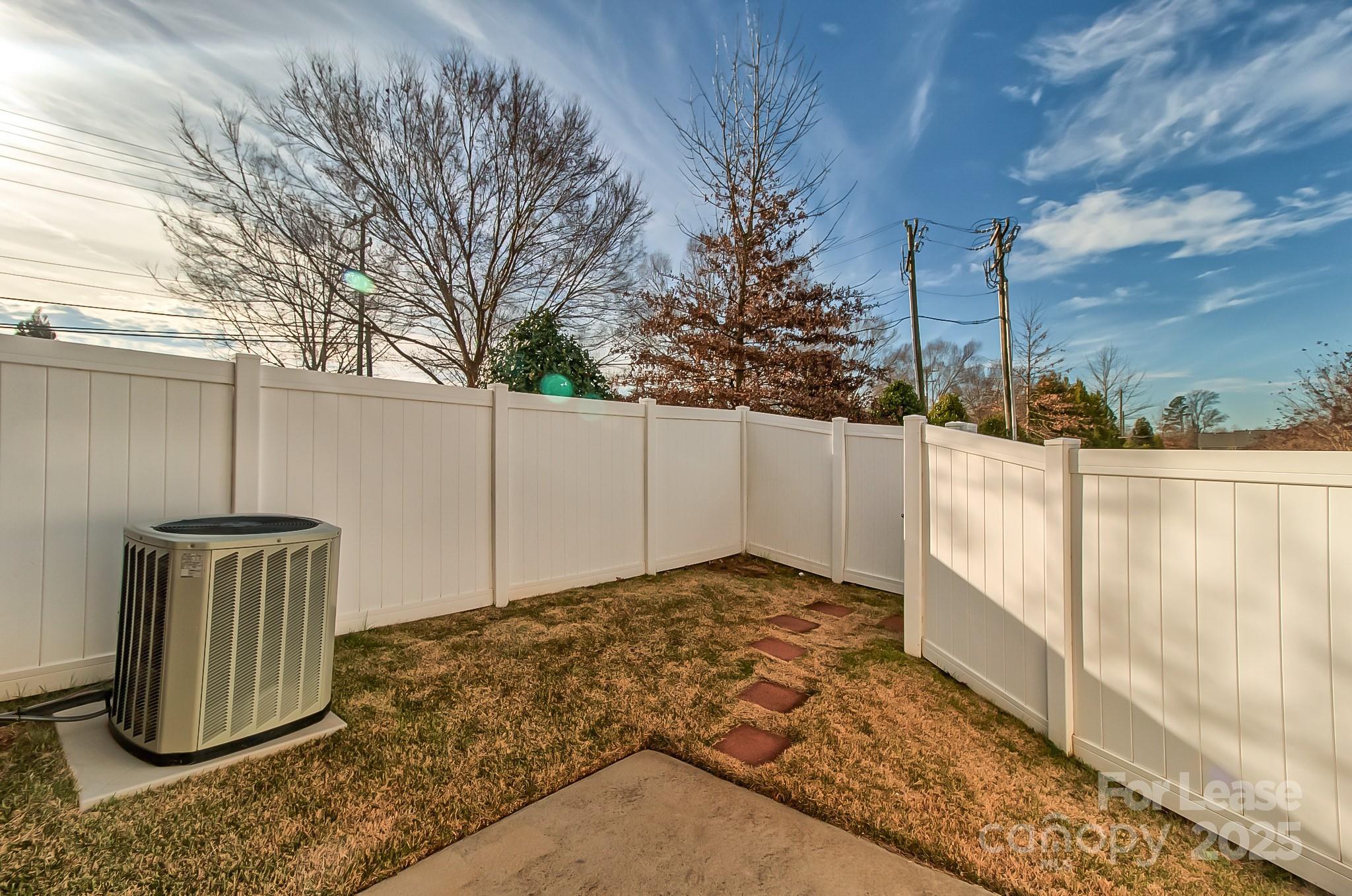 property viewer photo 19
